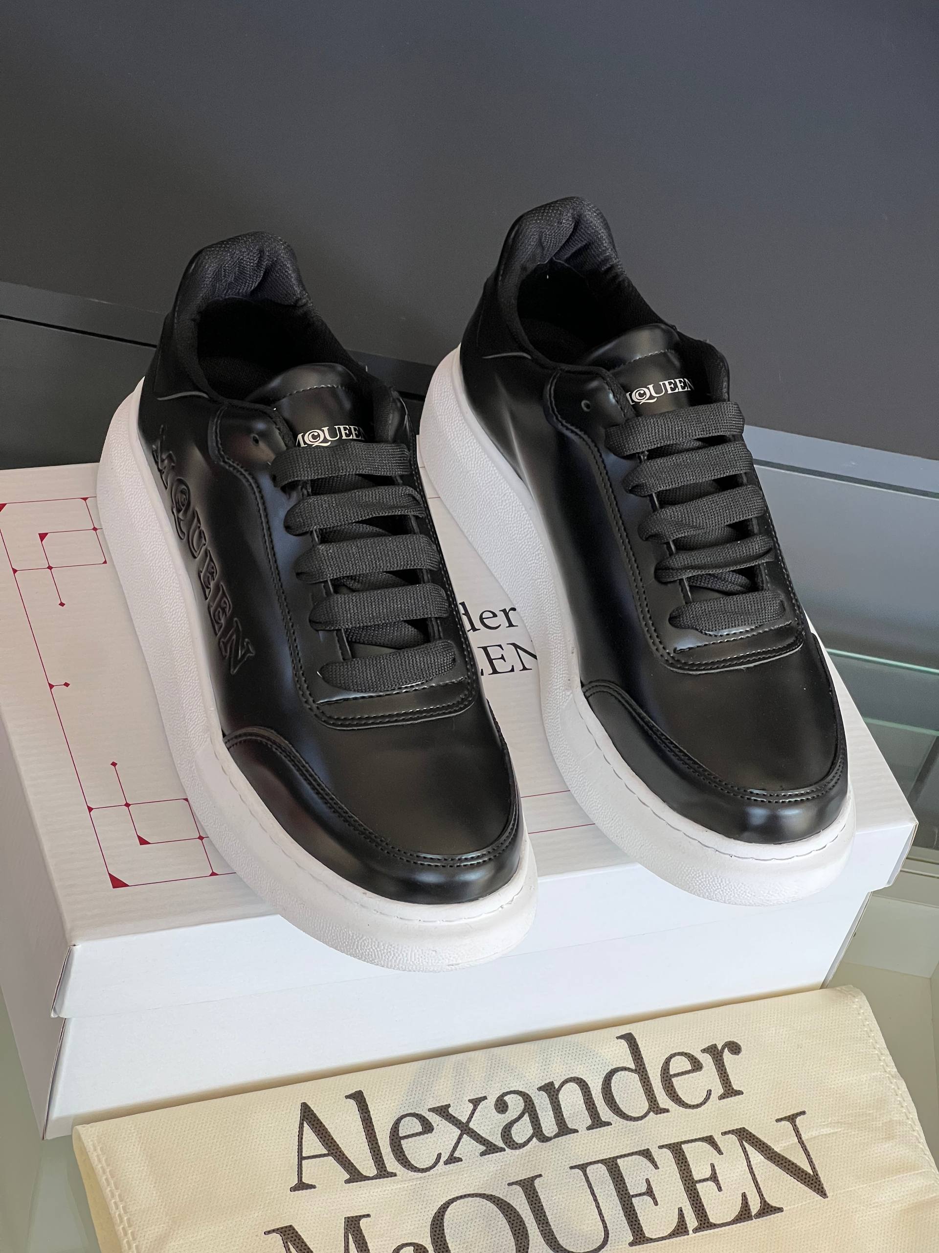 Alexander McQueen Ayakkabı İTHAL