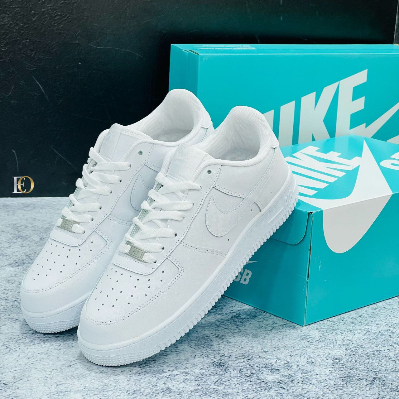 NIKE AIR FORCE