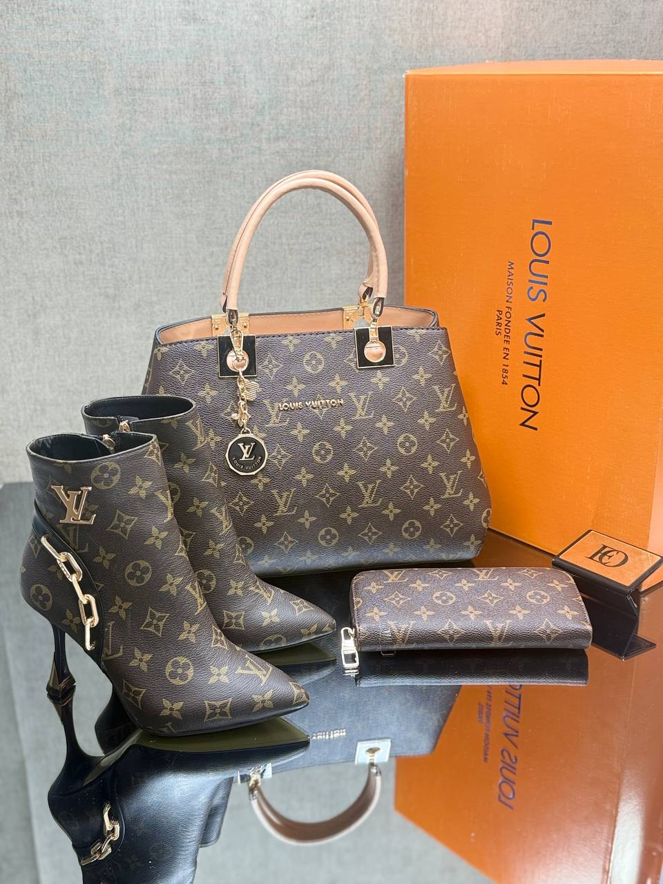 LOUIS VUITTON Çanta&Ayakkabı Kombin
