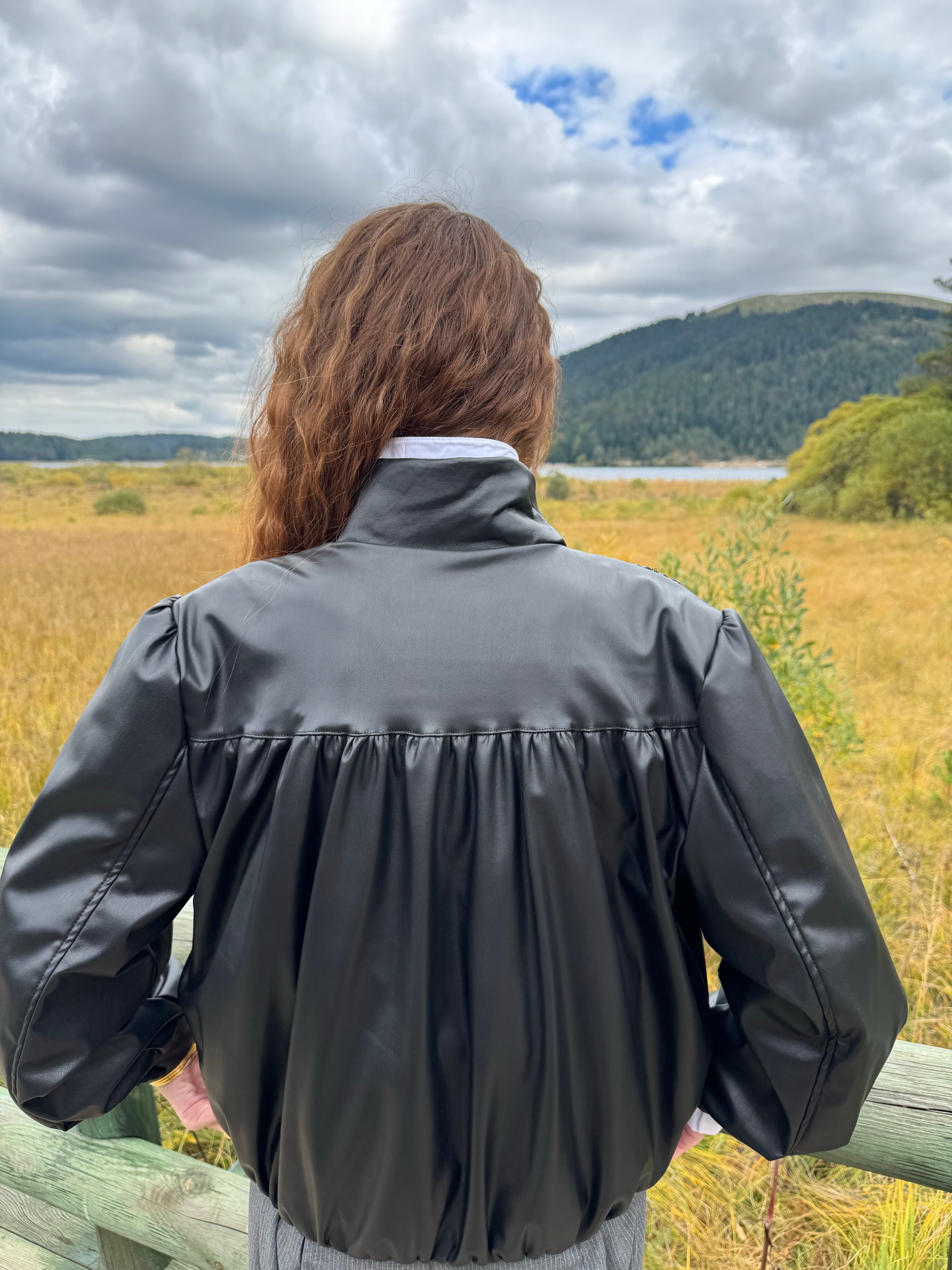 VİNTAGE BALON KOL YUMUSAK DERİ CEKET