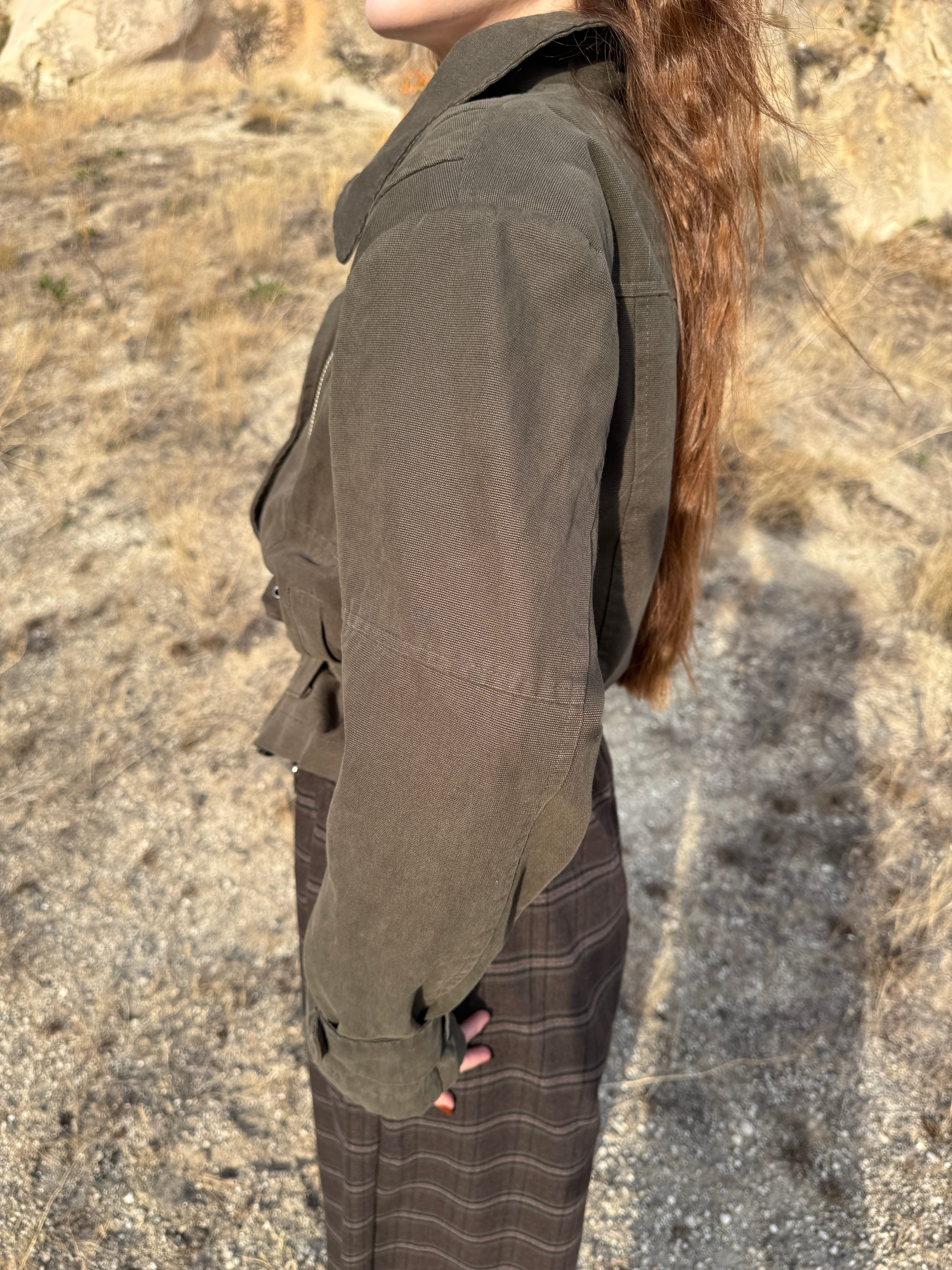  ZELVE KEMERLİ GABARDİN TASARİM CEKET 