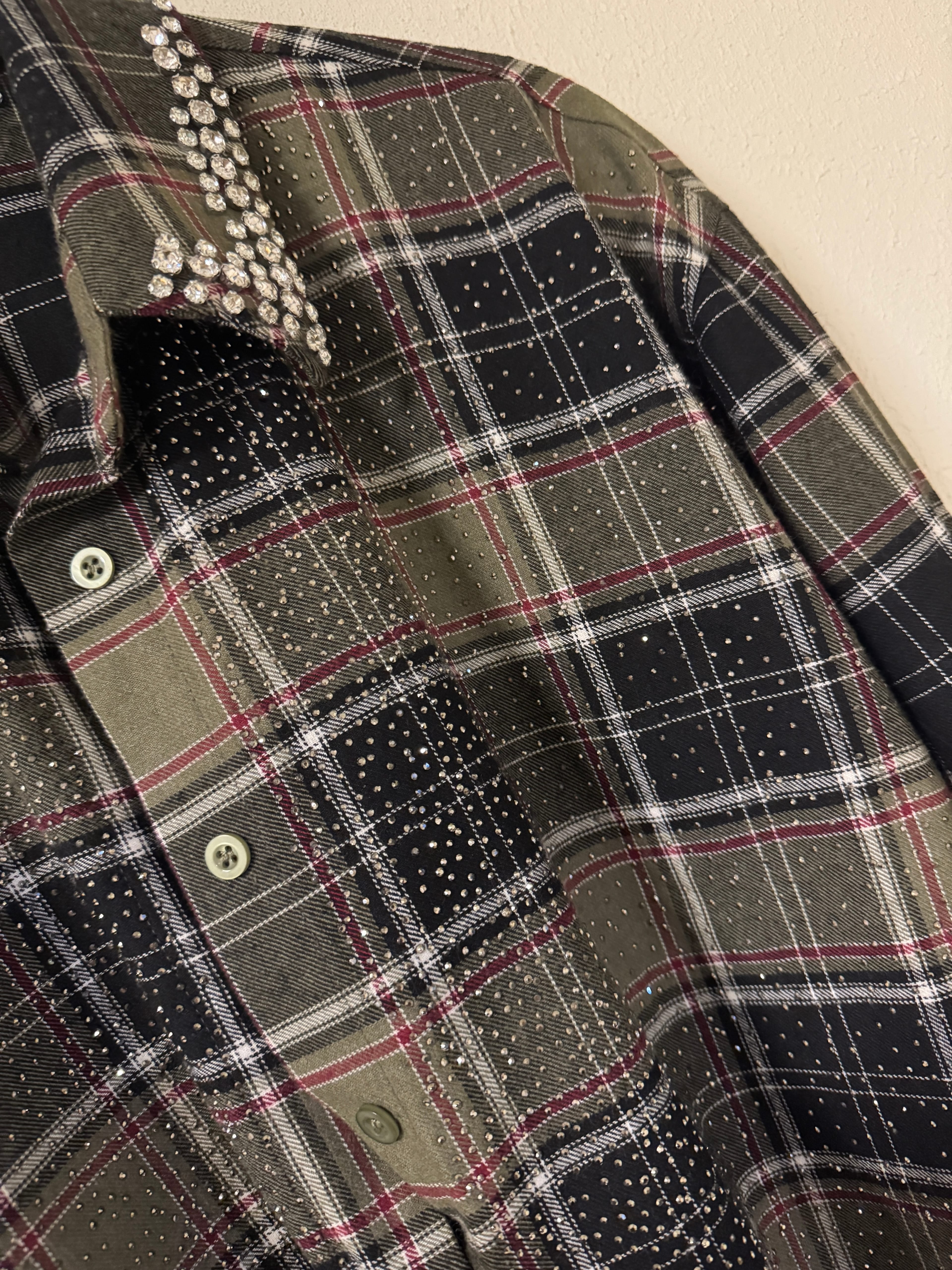 TAŞ İSLEMELİ EKOSE ODUNCU GÖMLEK  YEŞİL 