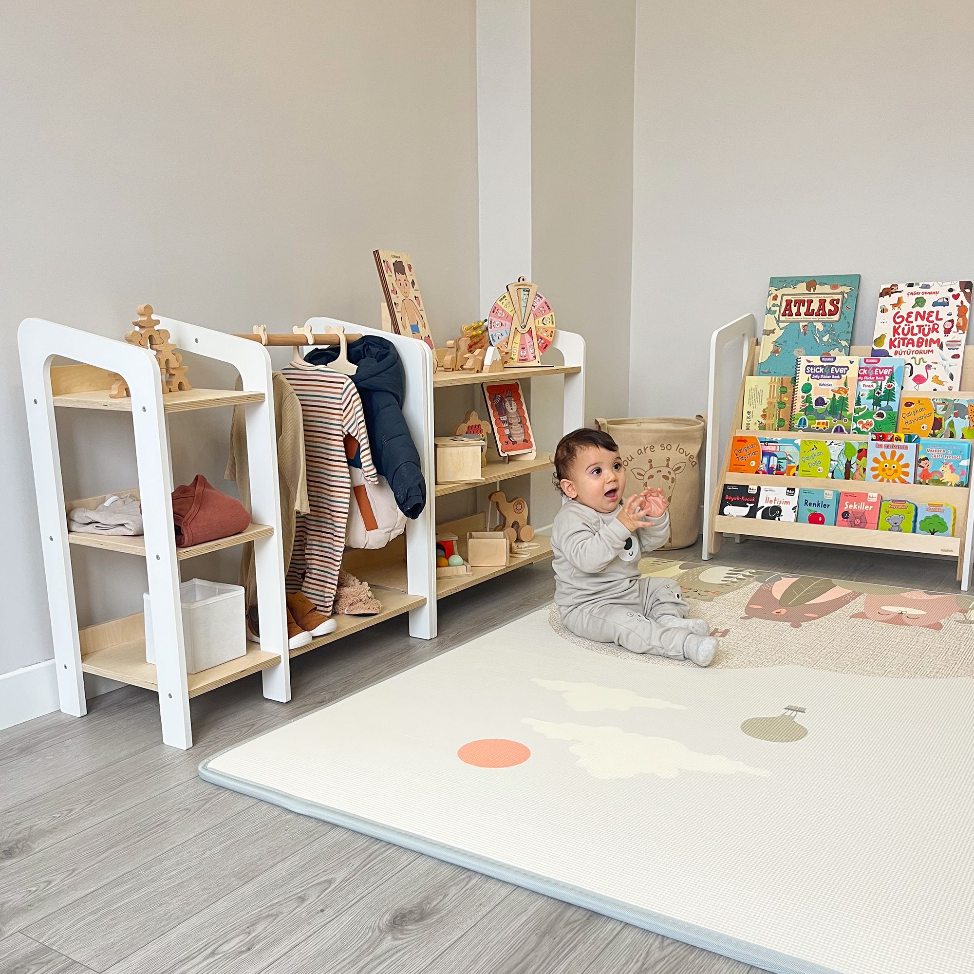 Montessori Kitaplık + Gardırop + Raf - Beyaz