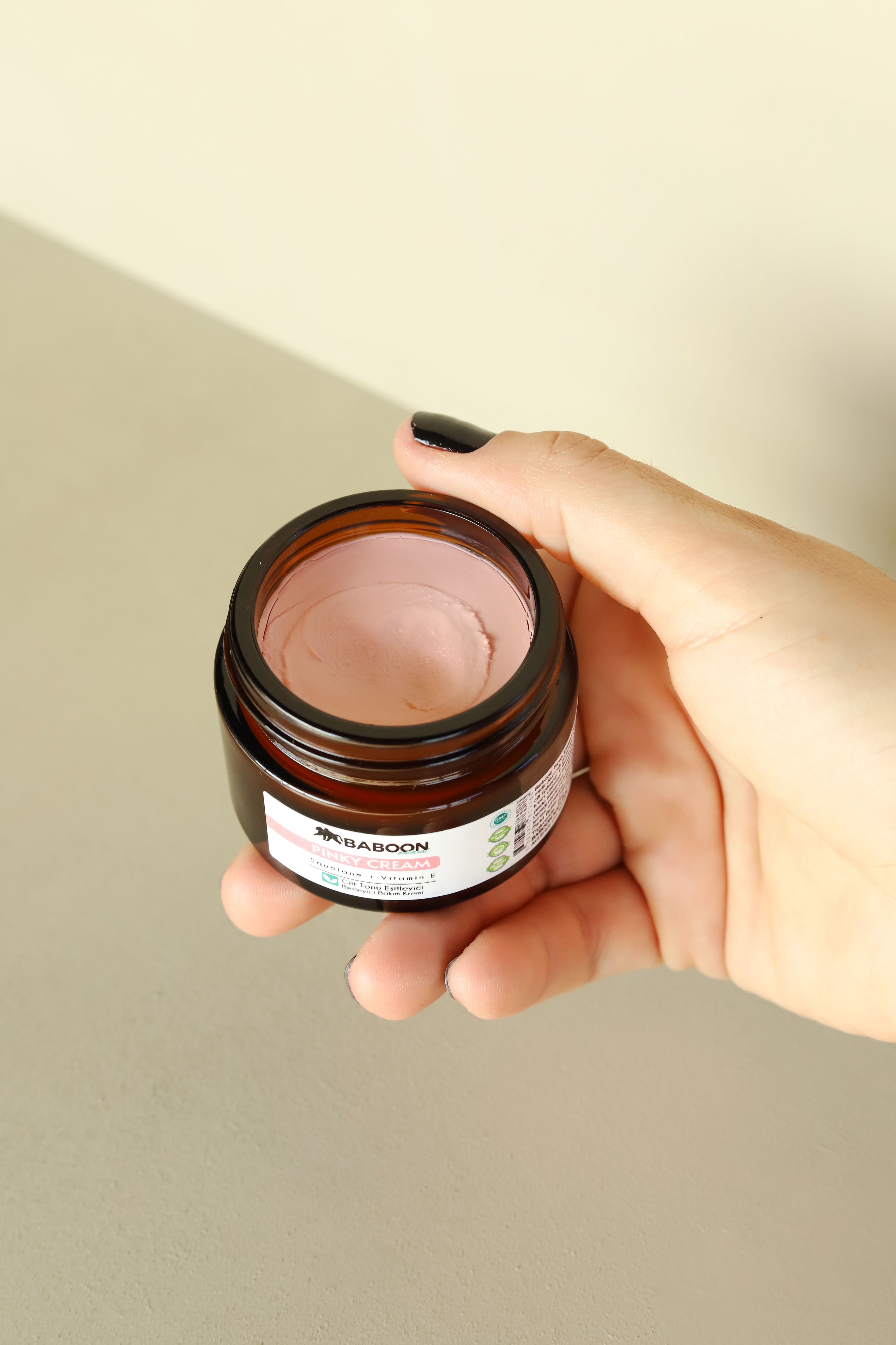 Pinky Cream Baboon - Calamine