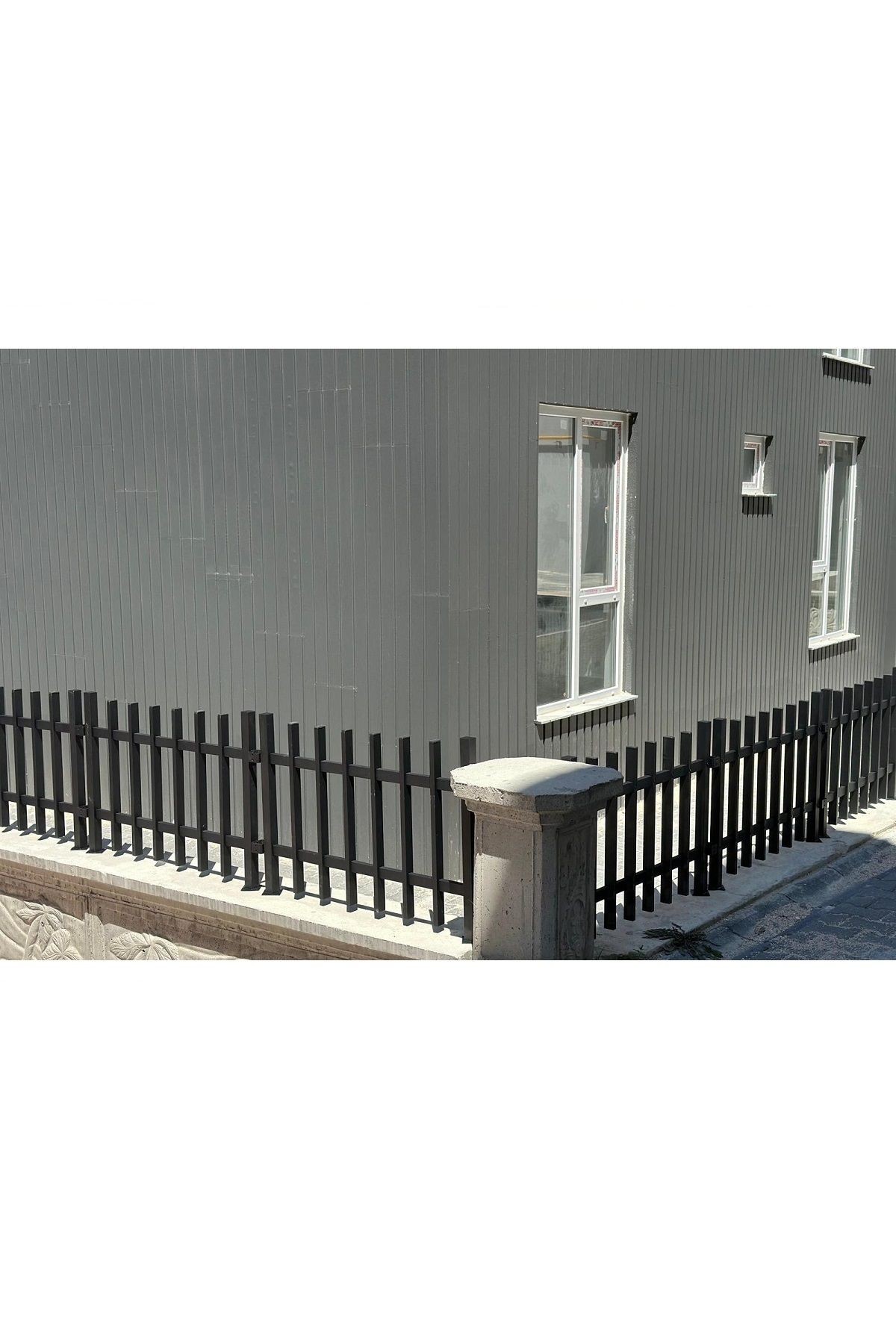 Dekoratif Bahçe Çiti 1 Metre Duvar Çiti Metal Siyah Peyzaj Koruma