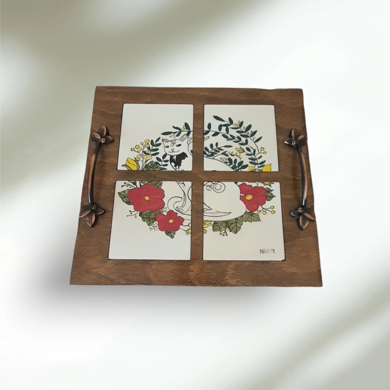 SAKLI BAHÇENİN KEDİSİ