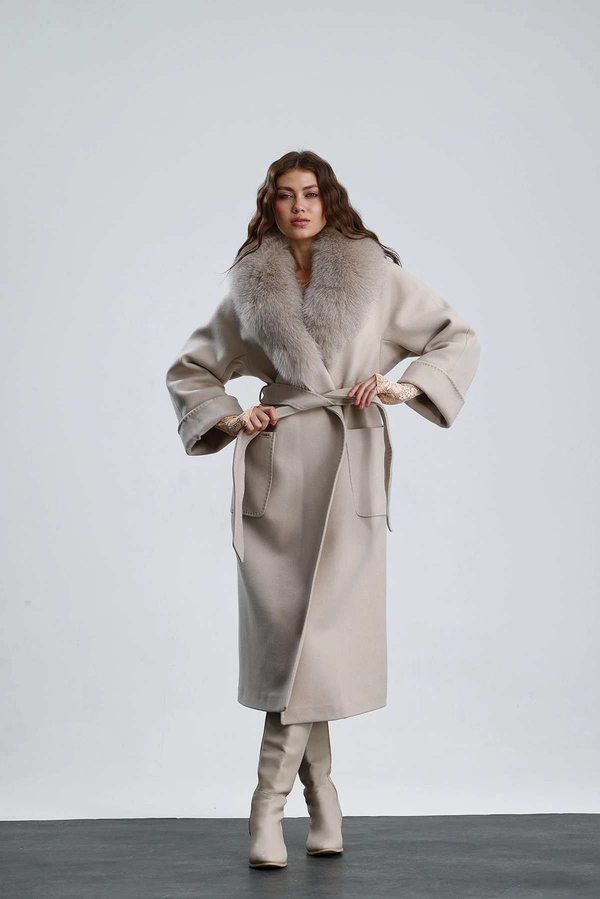 MISTY BLOOM Fur Shawl kaban