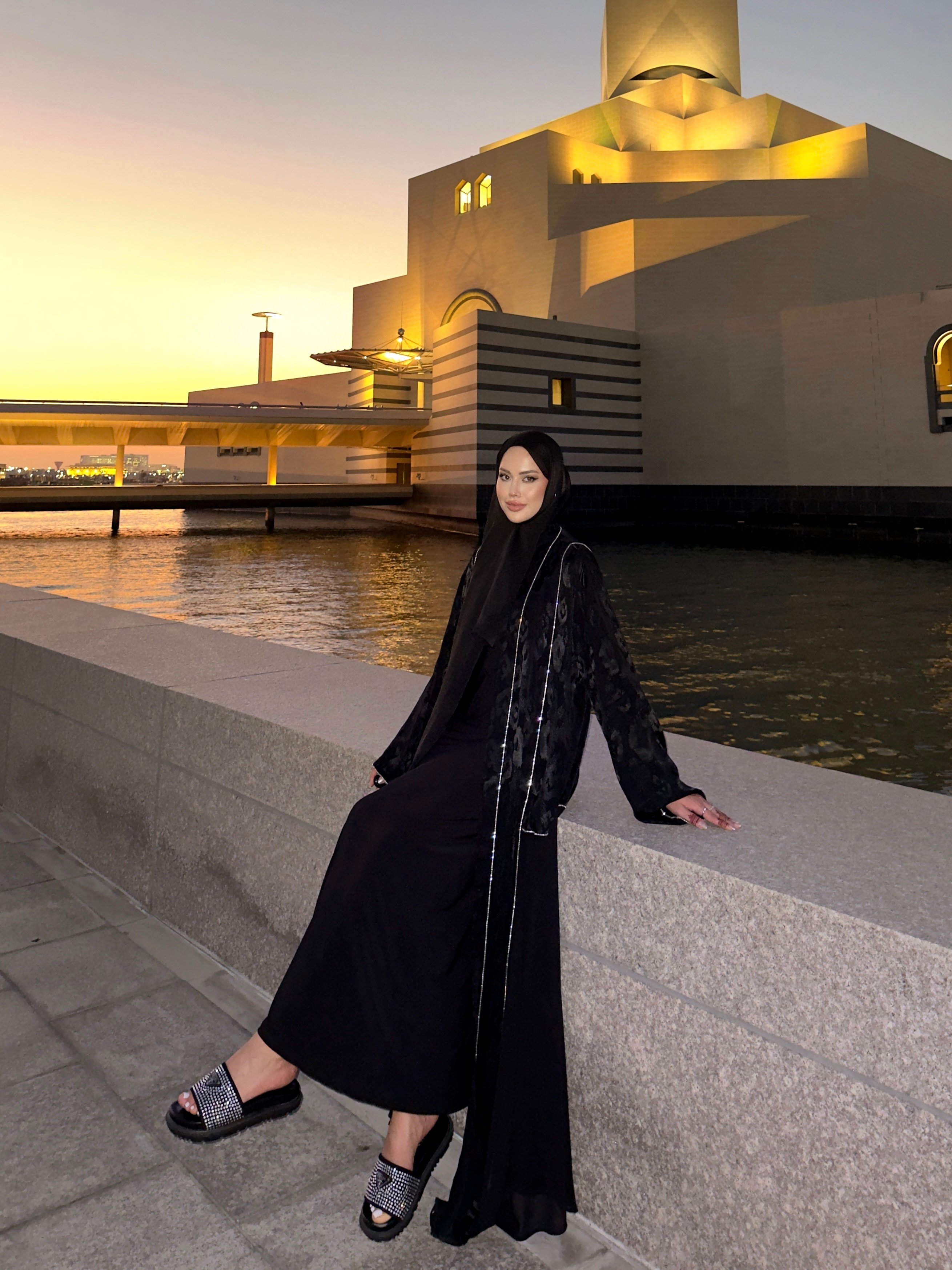 Katar Abaya