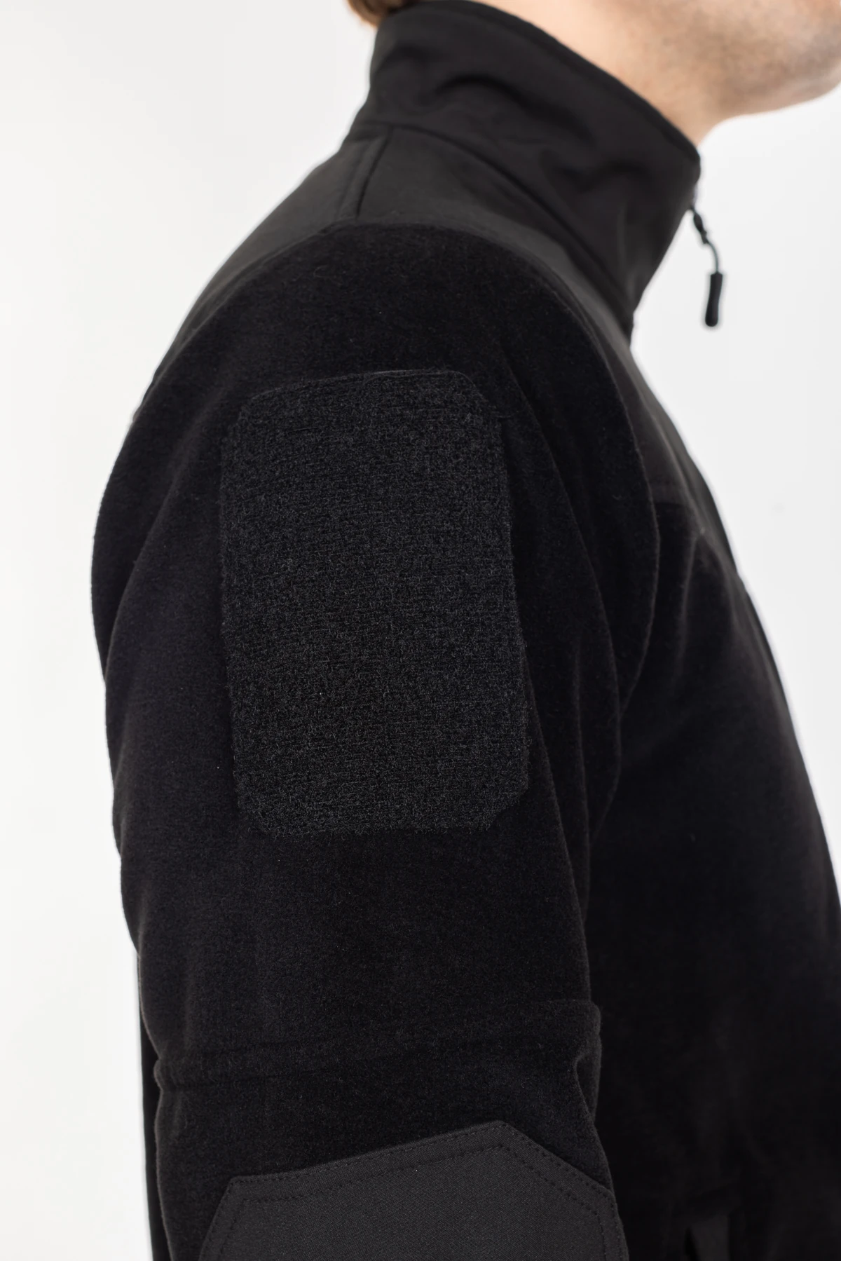 AKN 02 Polar Mont-Siyah