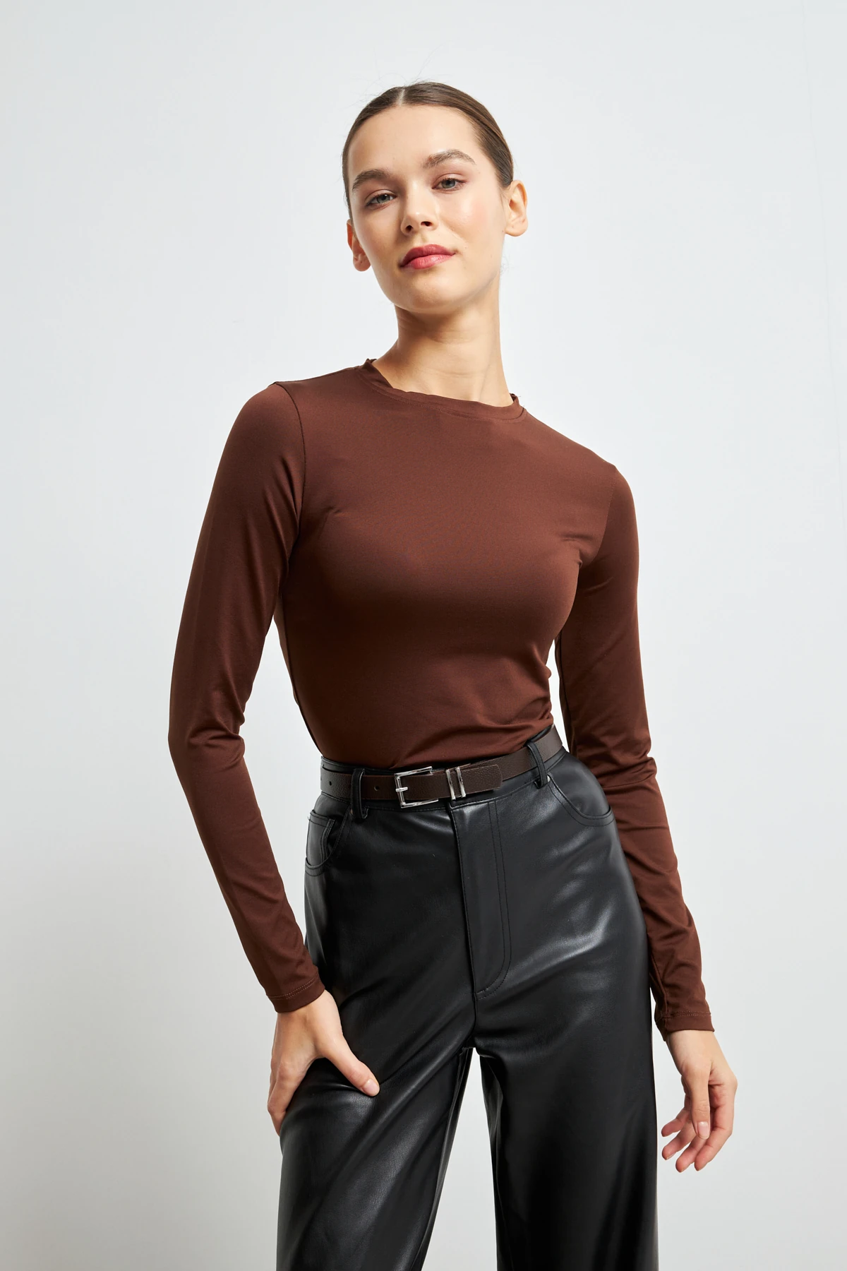 Acı Kahve  Ultra Soft Esnek Bisiklet Yaka Basic Bluz