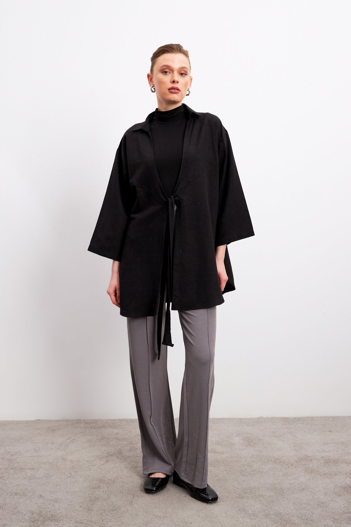 Siyah Bağlama Detaylı Flam Keten Kimono