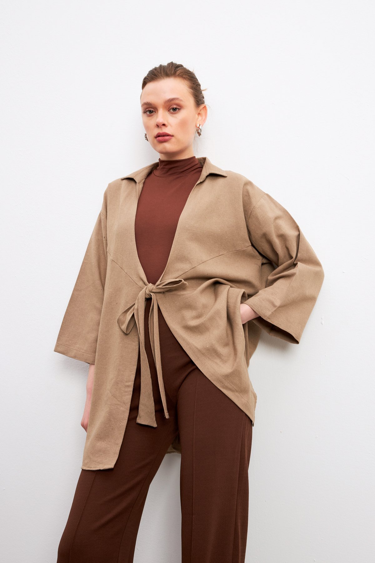 Sütlü Kahve Bağlama Detaylı Flam Keten Kimono