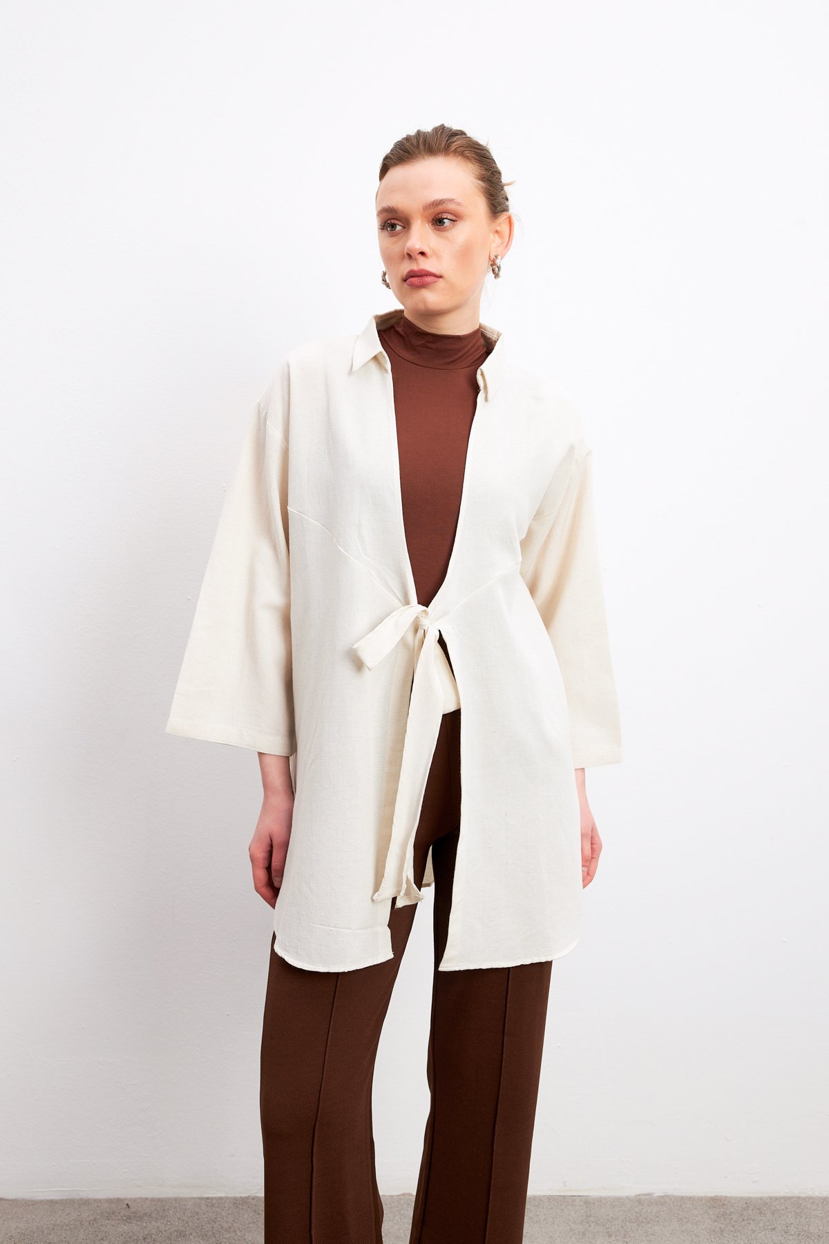 Ekru Bağlama Detaylı Flam Keten Kimono
