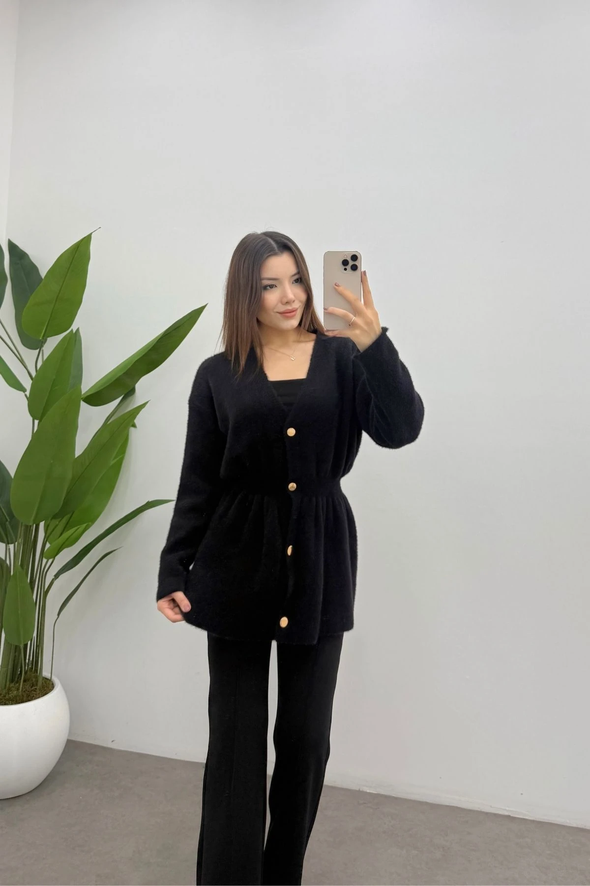 Gold Düğmeli Soft Hırka- SİYAH