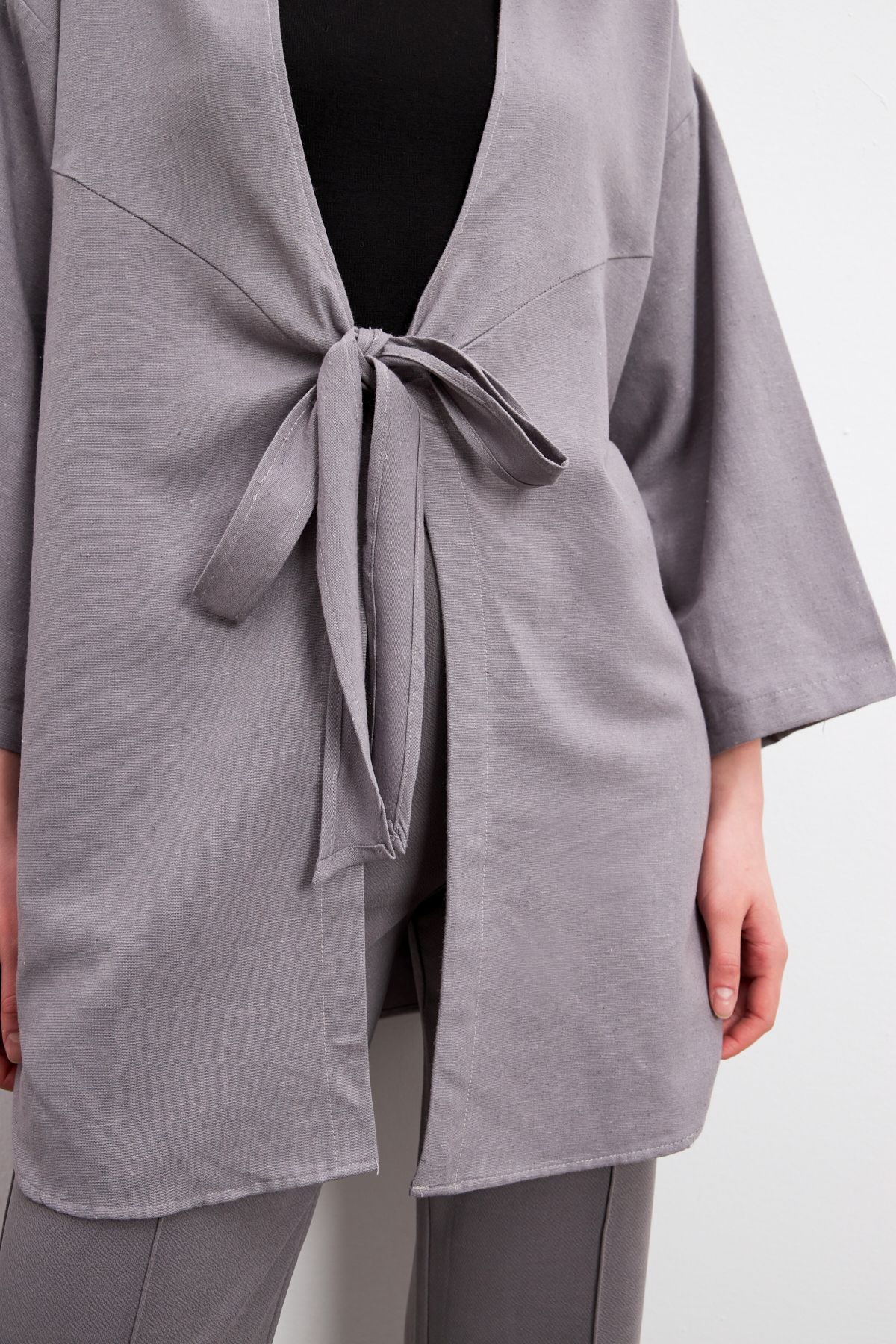 Gri  Bağlama Detaylı Flam Keten Kimono