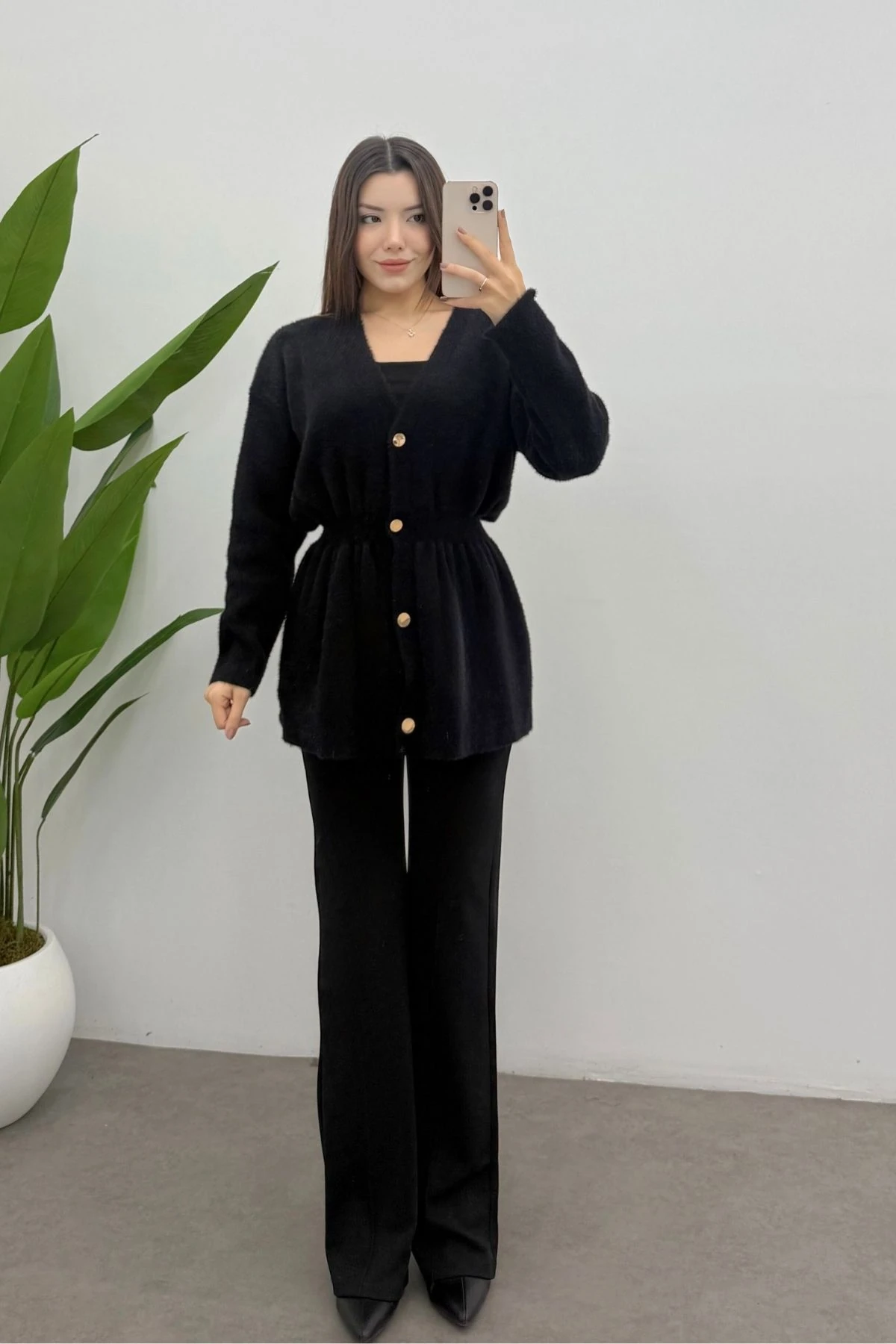 Gold Düğmeli Soft Hırka- SİYAH