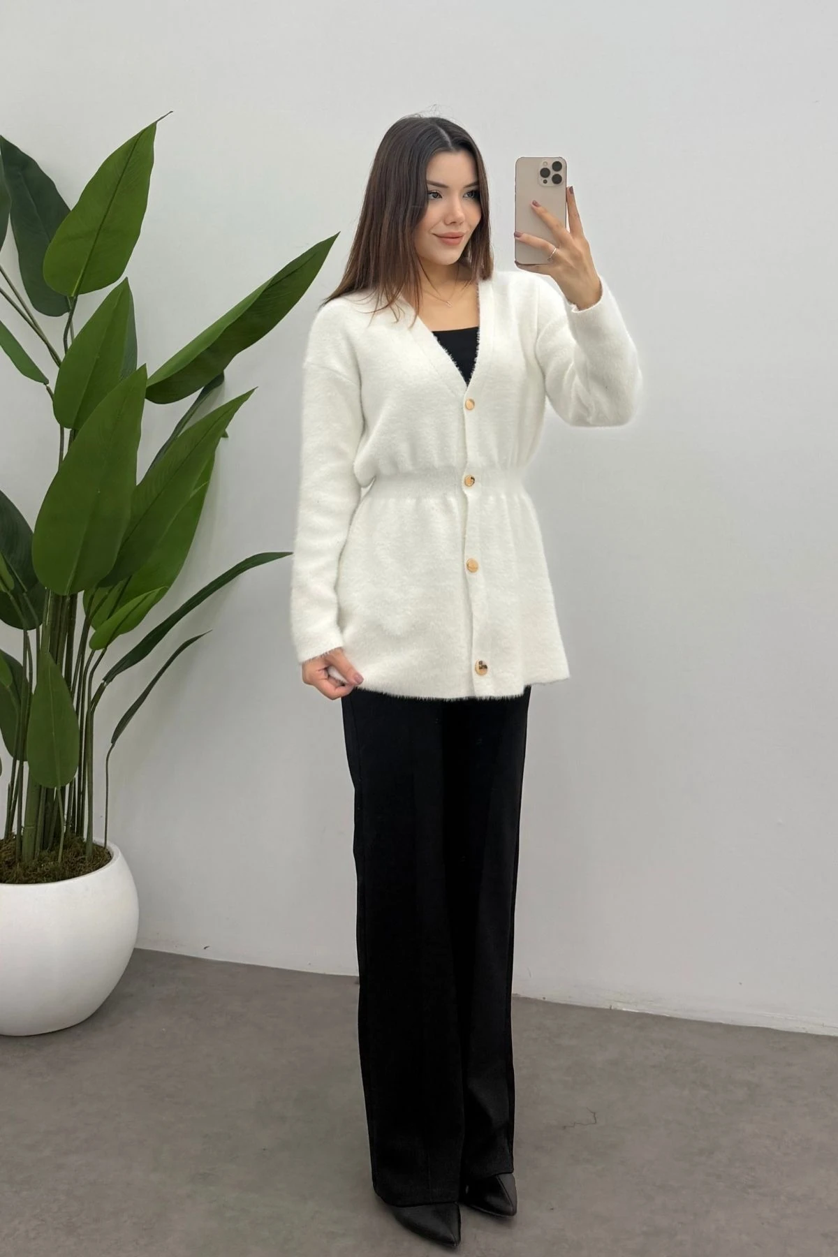 Gold Düğmeli Soft Hırka-EKRU