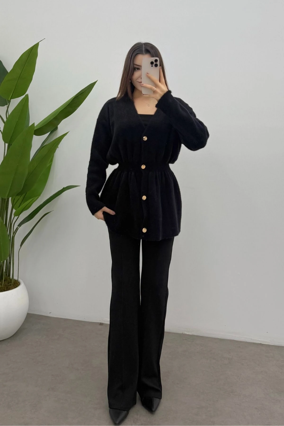 Gold Düğmeli Soft Hırka- SİYAH