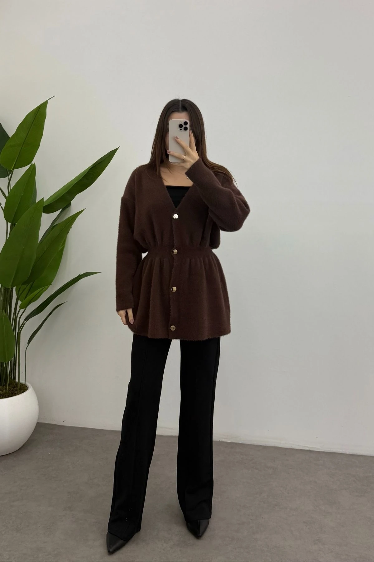 Gold Düğmeli Soft Hırka- KAHVERENGİ