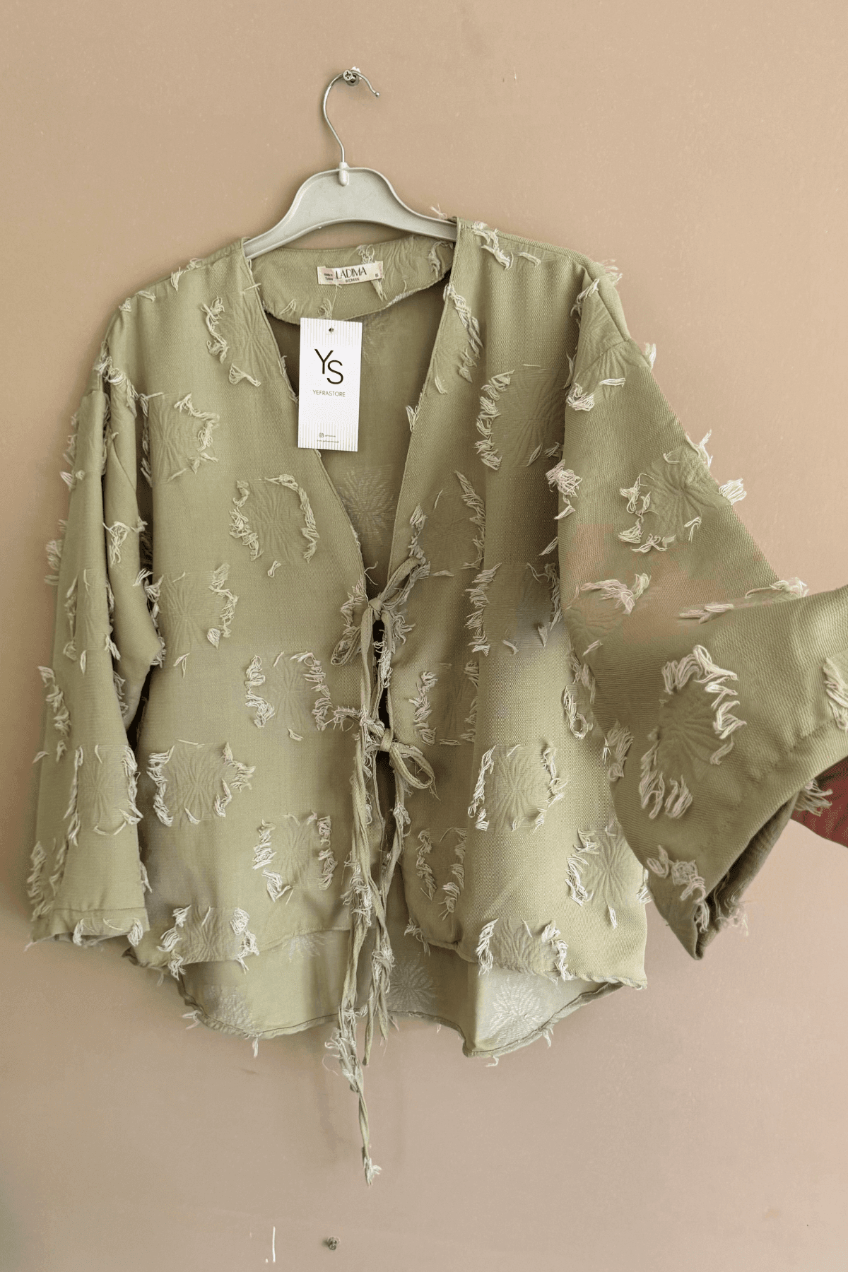Püskül Detaylı Pastel Yeşil Kimono Gömlek