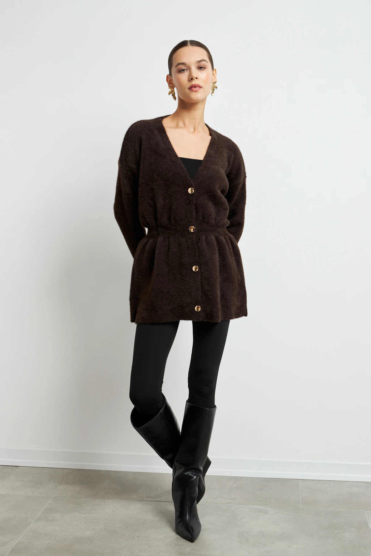 Gold Düğmeli Soft Hırka- ACI KAHVE