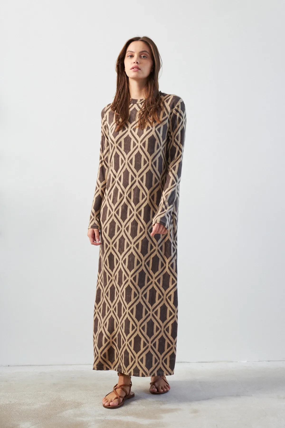 Vizon Dikey Burgu Desenli Yarım Balıkçı Yaka Uzun Kollu Uzun Elbise