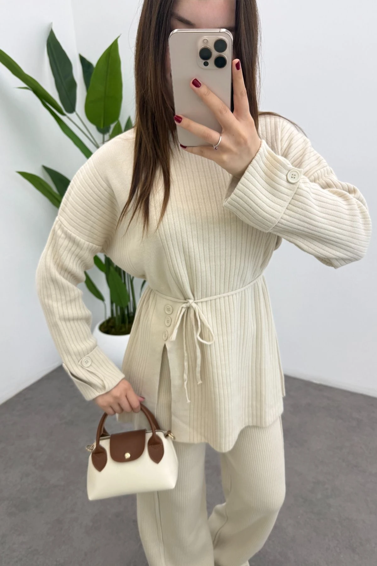 Krem Bel Bağlamalı Düğme Detaylı Fitilli Triko Kazak Pantolon İkili Takım