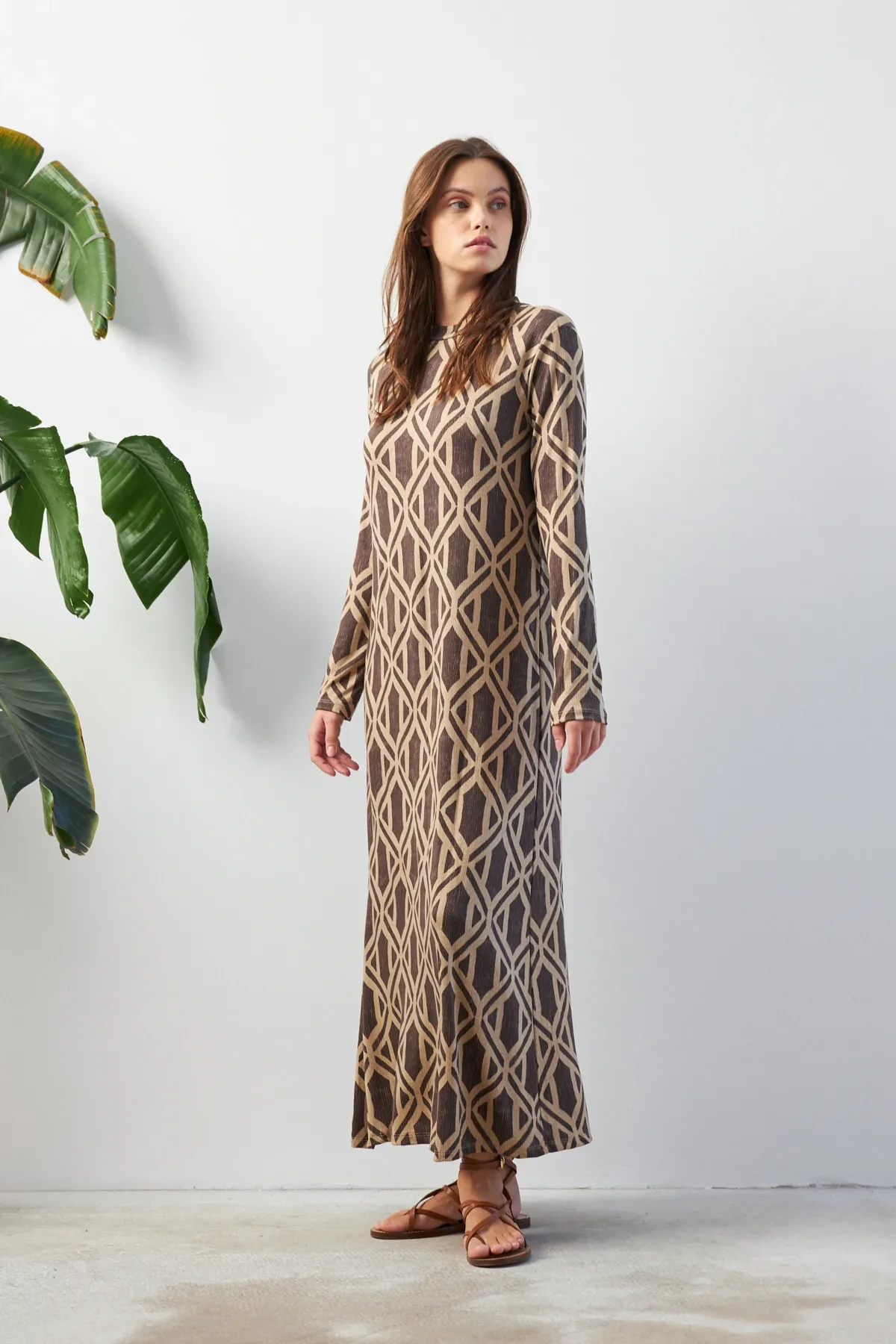 Vizon Dikey Burgu Desenli Yarım Balıkçı Yaka Uzun Kollu Uzun Elbise