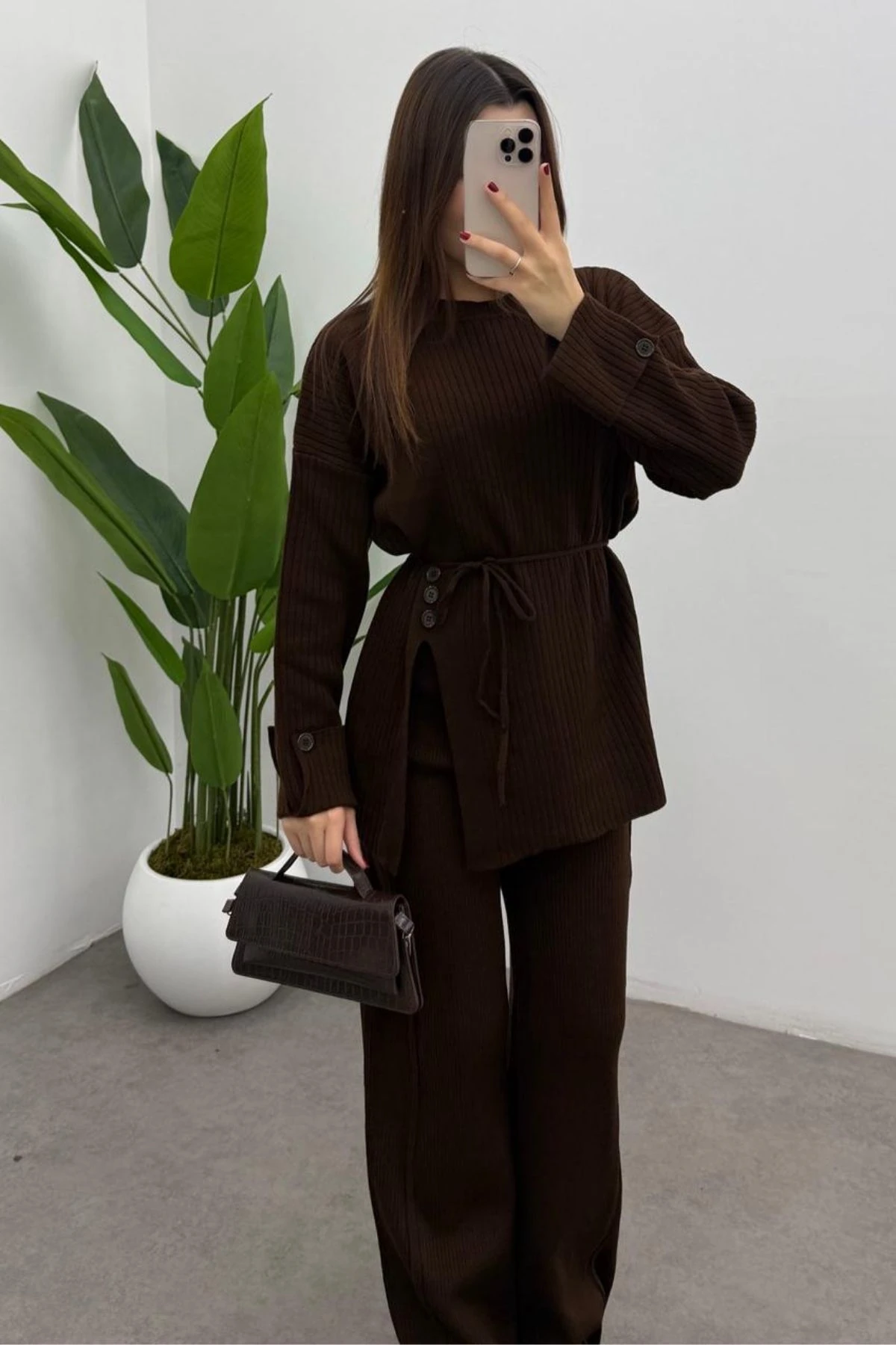 Kahverengi  Bel Bağlamalı Düğme Detaylı Fitilli Triko Kazak Pantolon İkili Takım