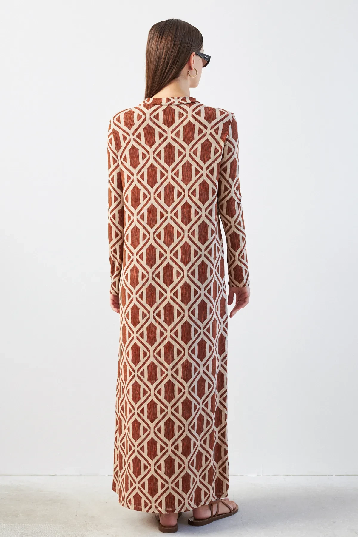 Turuncu Dikey Burgu Desenli Yarım Balıkçı Yaka Uzun Kollu Uzun Elbise