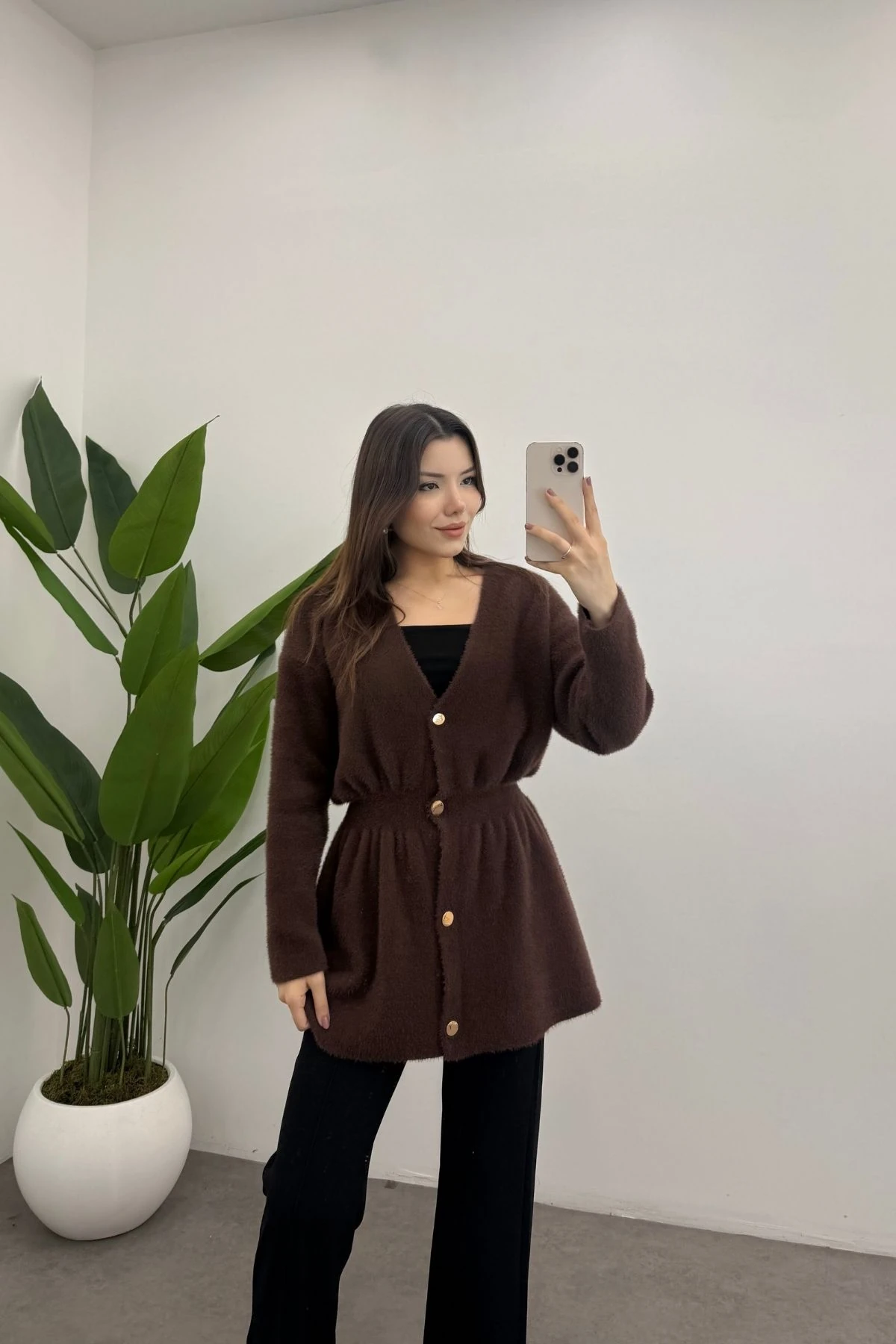 Gold Düğmeli Soft Hırka- KAHVERENGİ