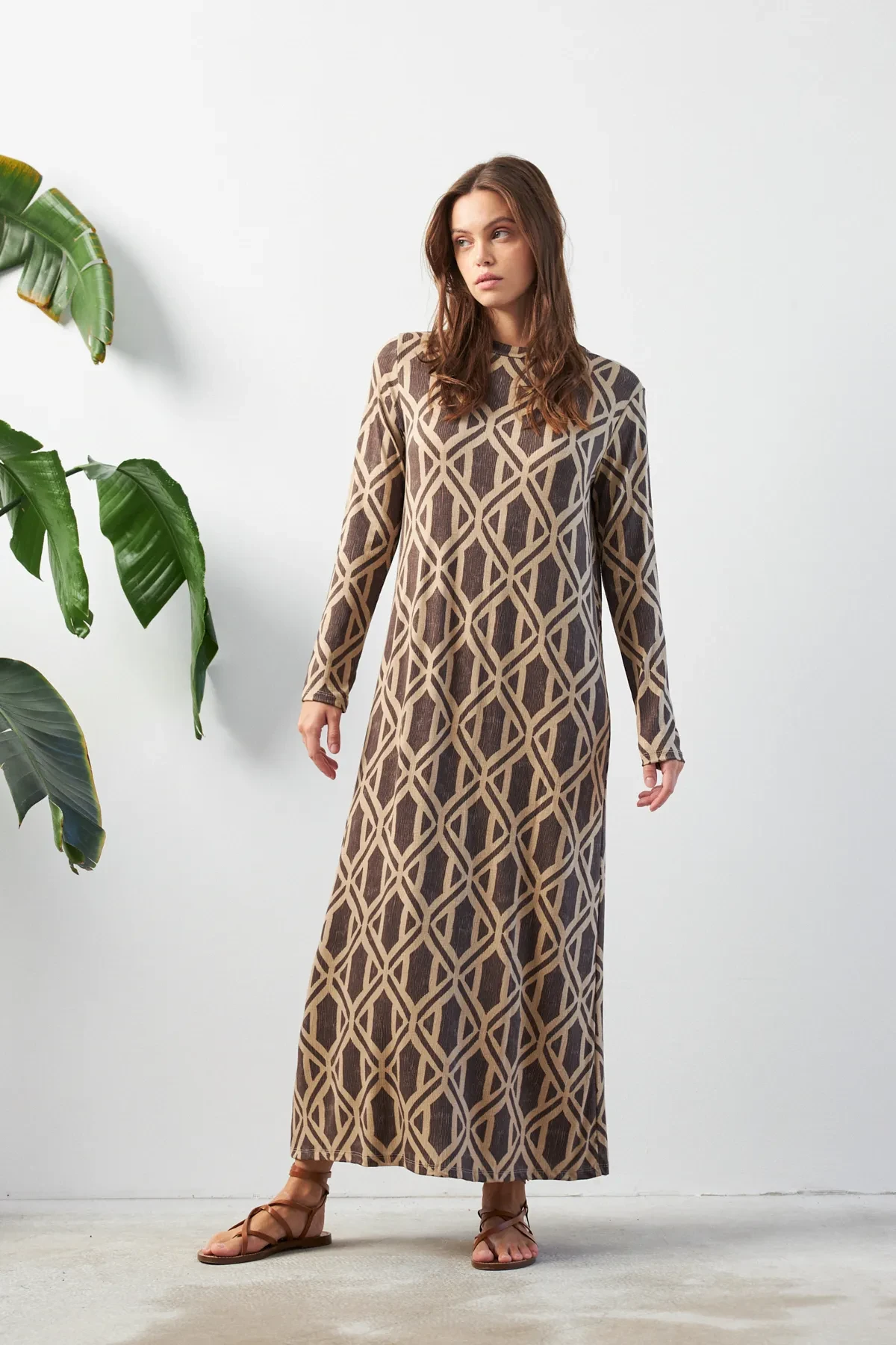 Vizon Dikey Burgu Desenli Yarım Balıkçı Yaka Uzun Kollu Uzun Elbise