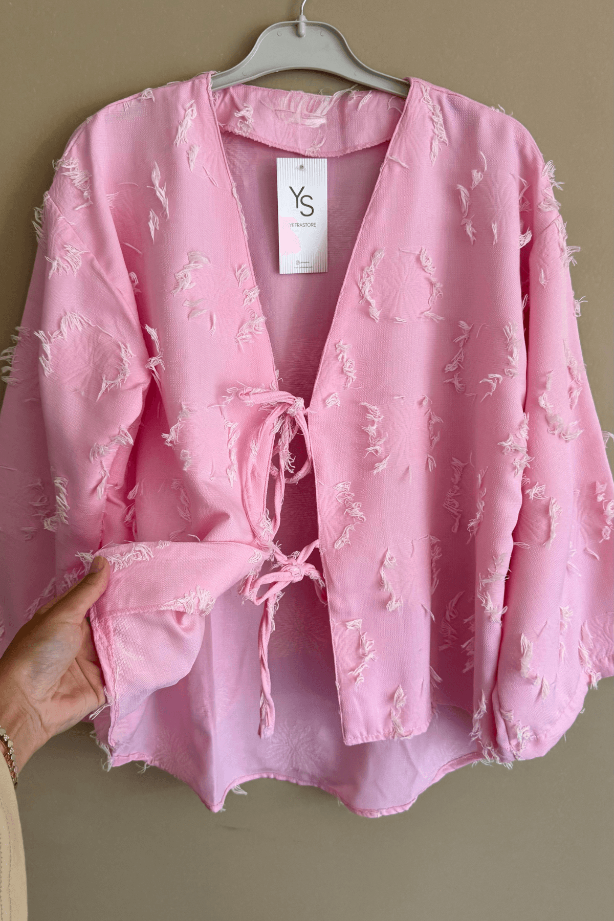 Püskül Detaylı Pembe Kimono Gömlek