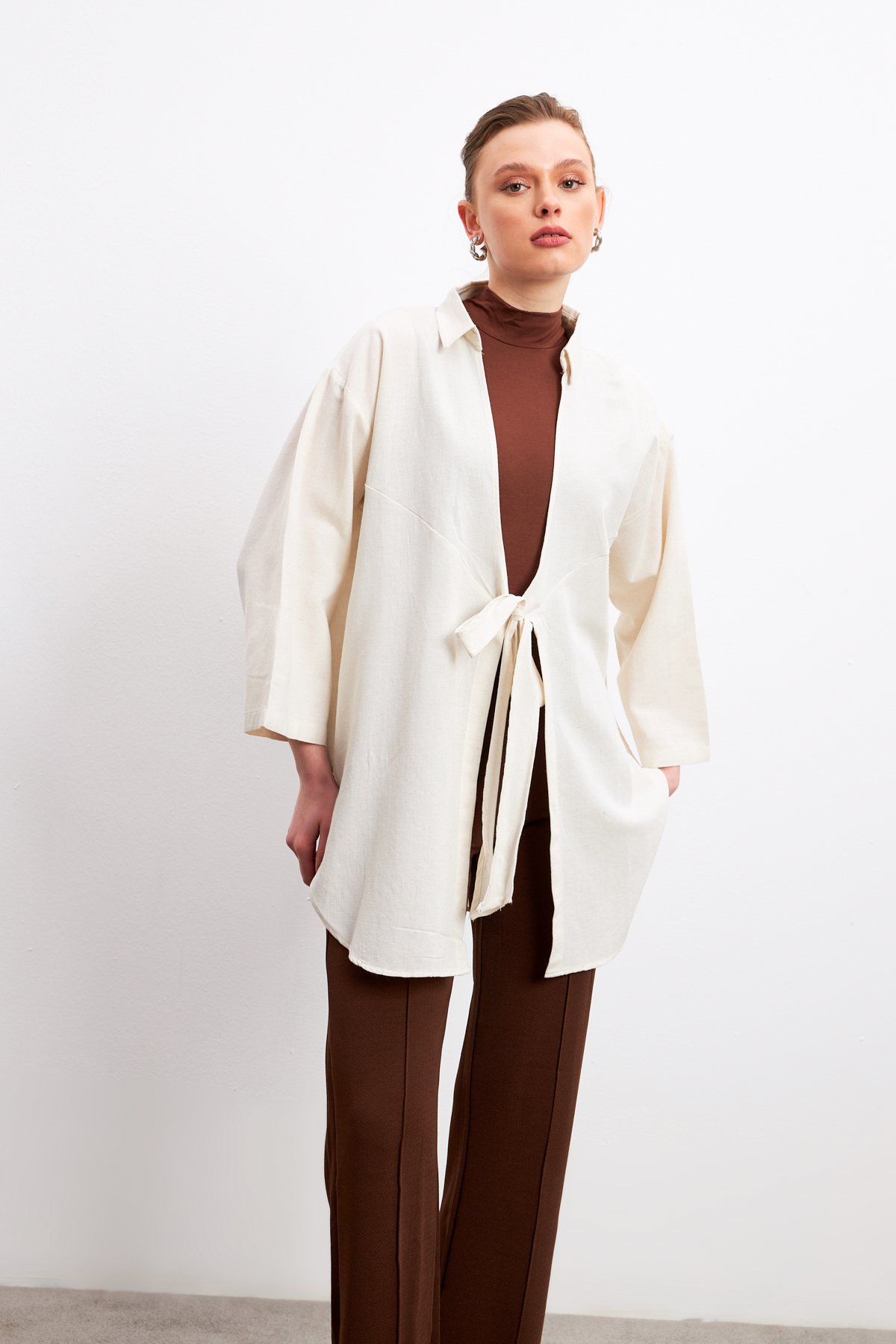 Ekru Bağlama Detaylı Flam Keten Kimono