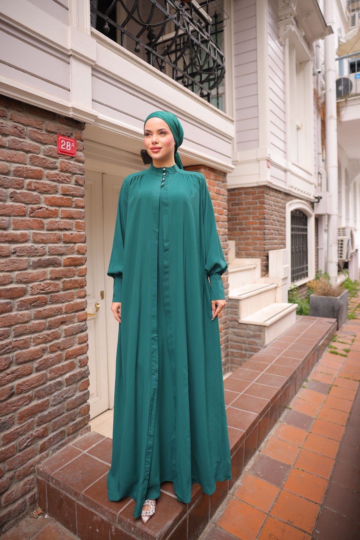 Düğmeli Taşlı İkili Abaya - petrol