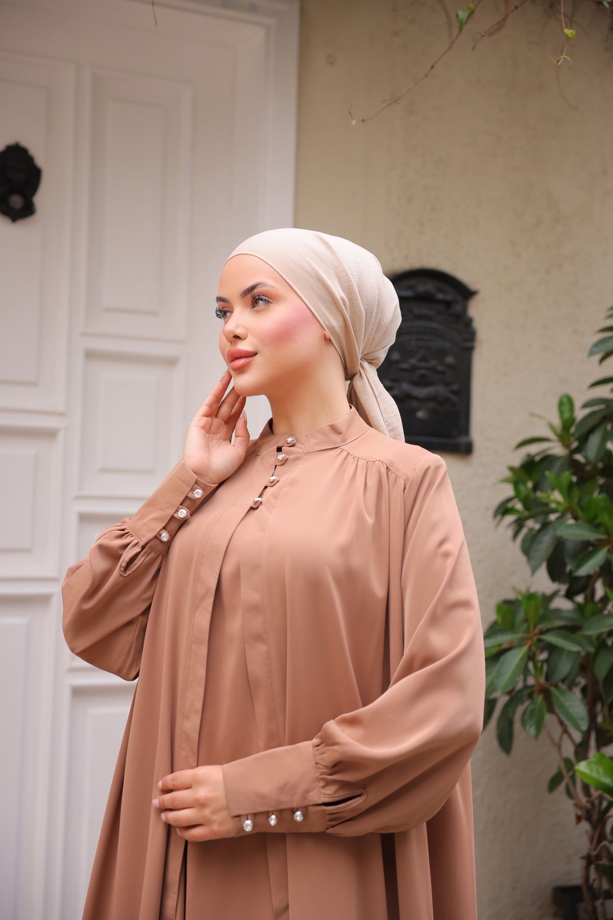Düğmeli Taşlı İkili Abaya