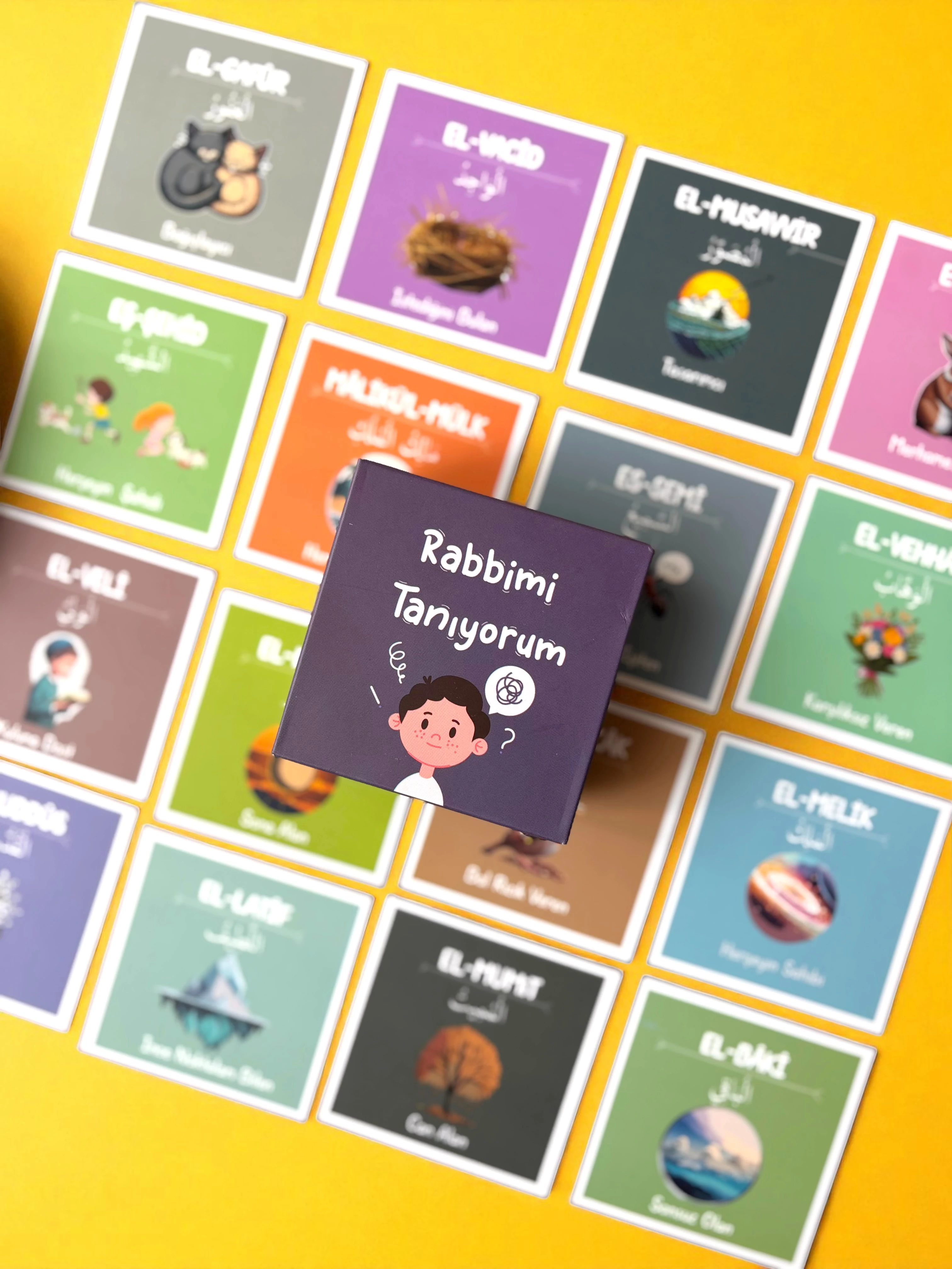 Rabbimi Tanıyorum-Resimli Esmaül Hüsna Kartları 