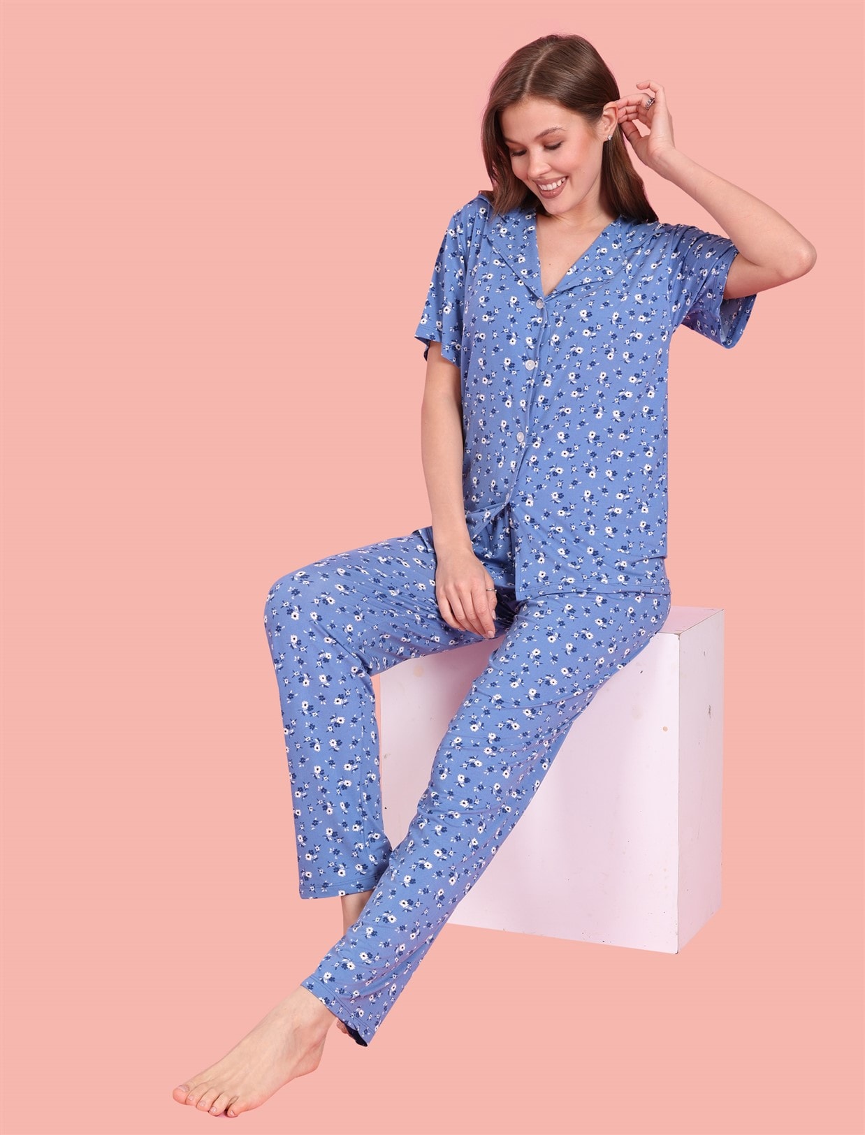 Jenika Kadın Milan Kumaşlı Düğmeli Gömlek Yaka Pijama Takımı – Rahat ve Şık Ev Giyim - 58993
