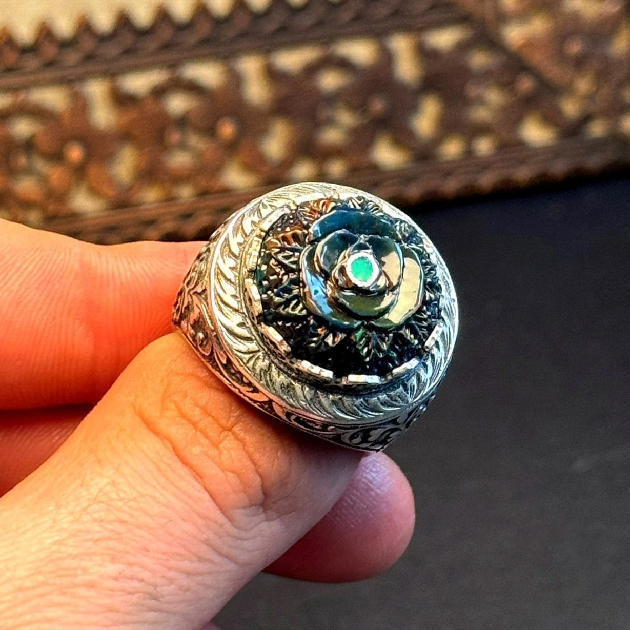 Siyah Opal Oyma Nakkaş İşçiliği 925 Ayar Gümüş Yüzük