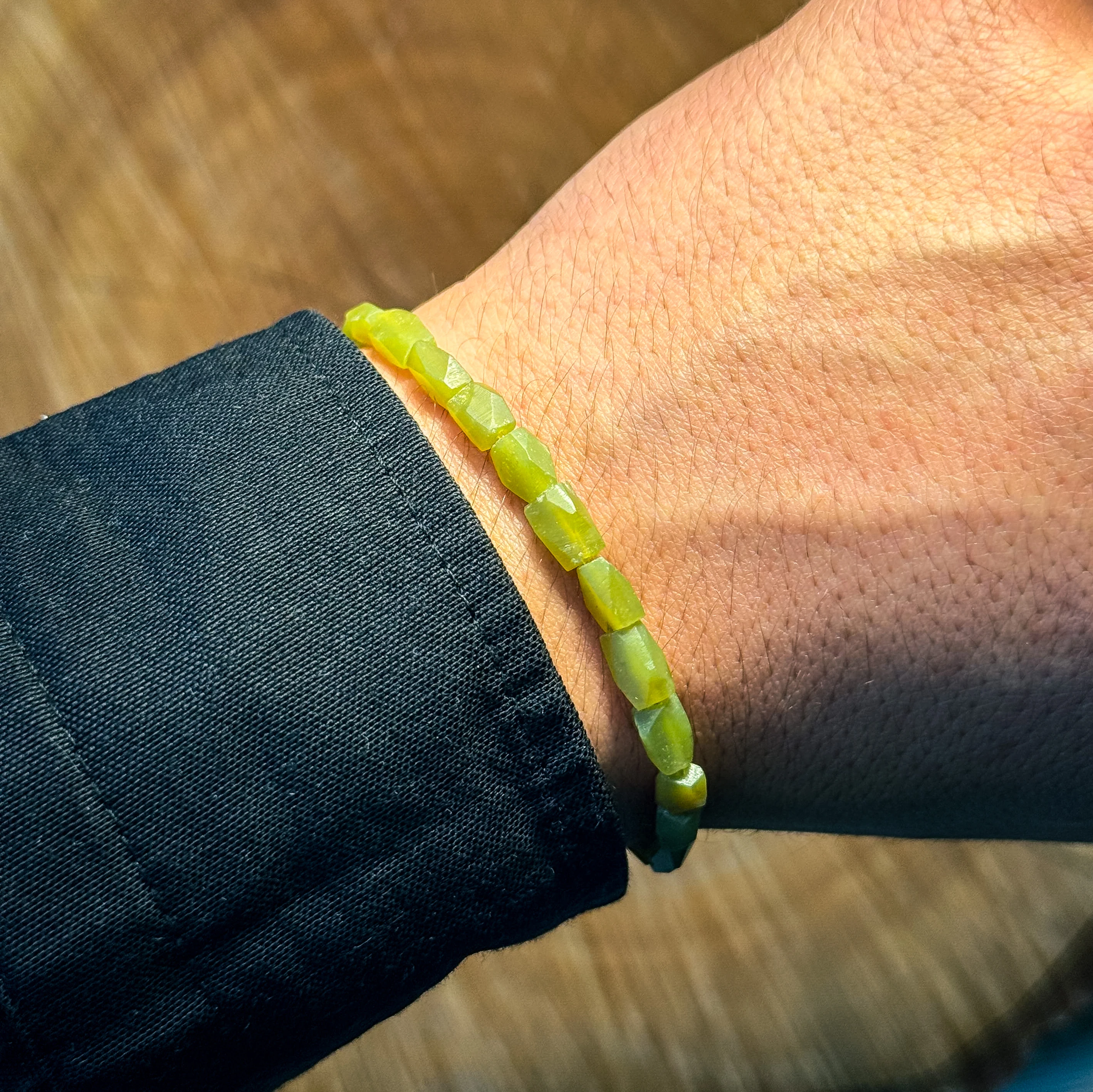 Doğal Yeşim Taşı Bileklik – Boyasız & Cilasız El Yapımı