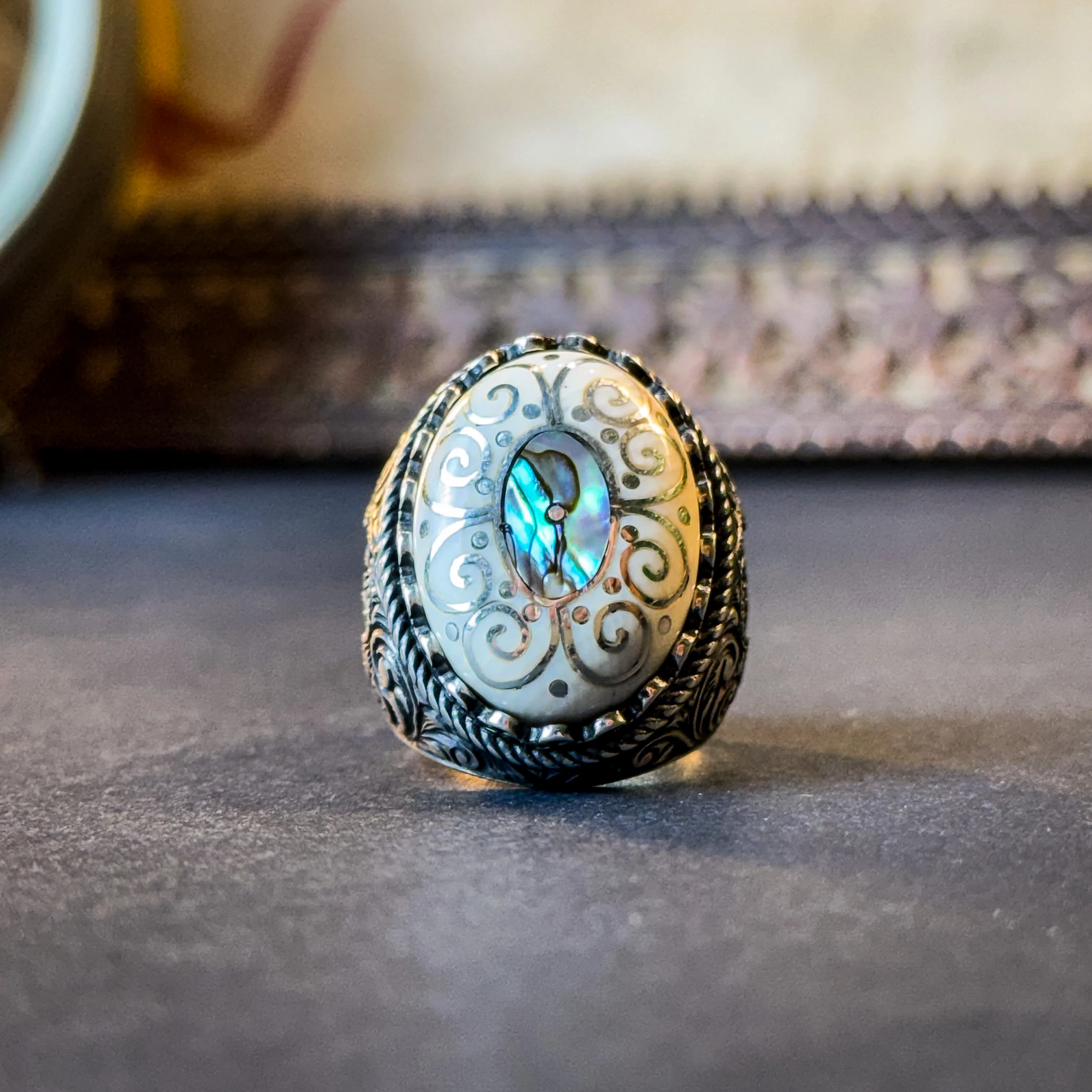 Abalon Sedef Kakma Telkari İşçilikli 925 Ayar Gümüş Yüzük