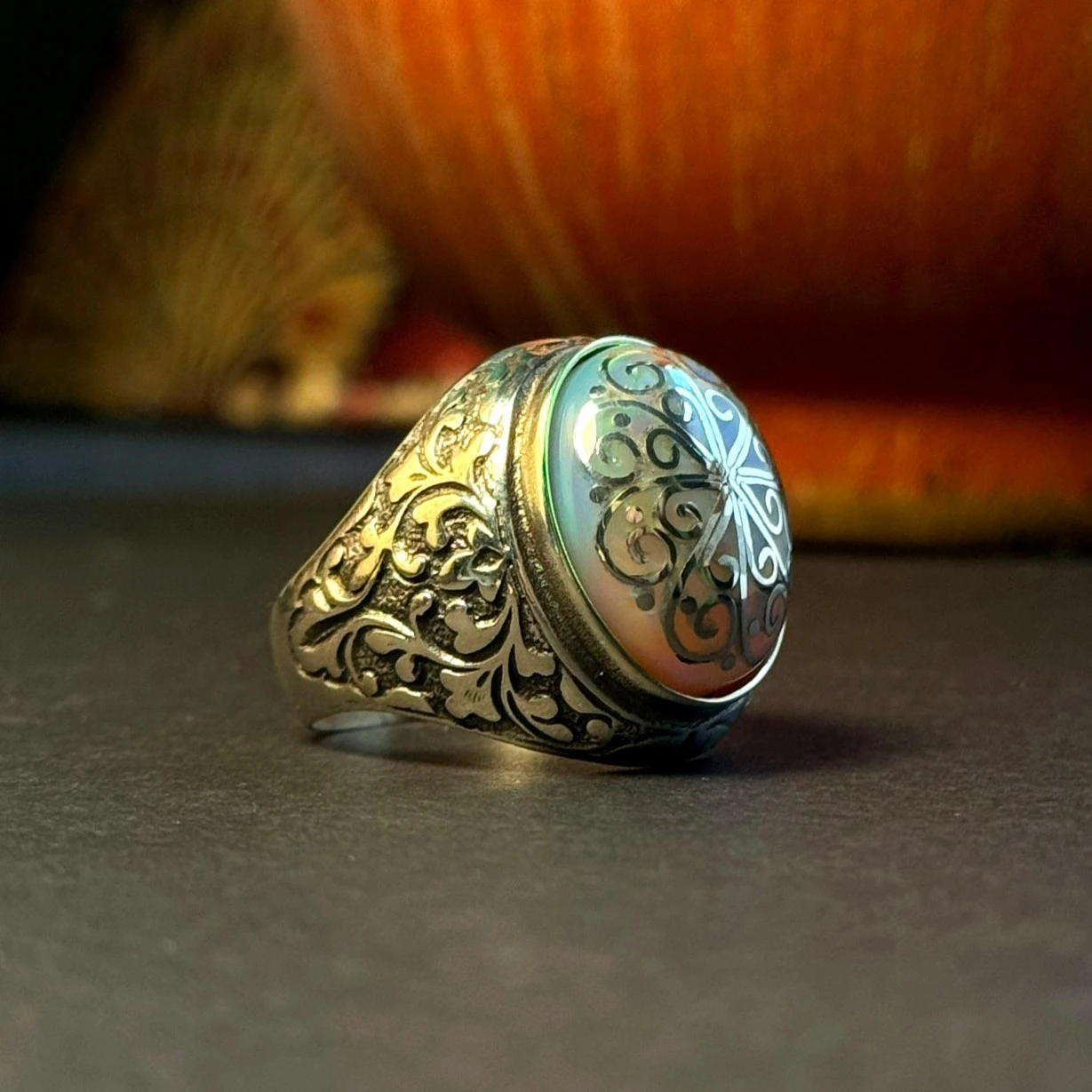 Beyaz Opal Taşlı Telkari Motifli 925 Ayar Gümüş Yüzük