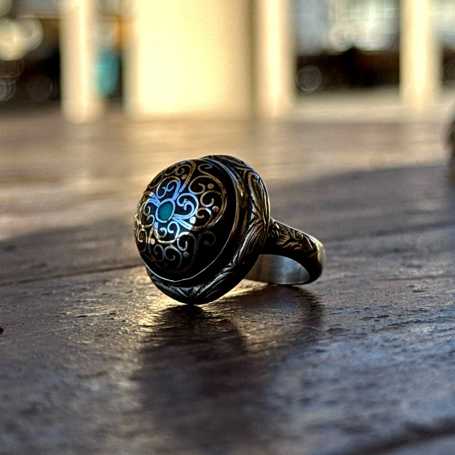 Eski Usul Telkari İşçilikli Opal Kakma Detaylı 925 Ayar Gümüş Yüzük