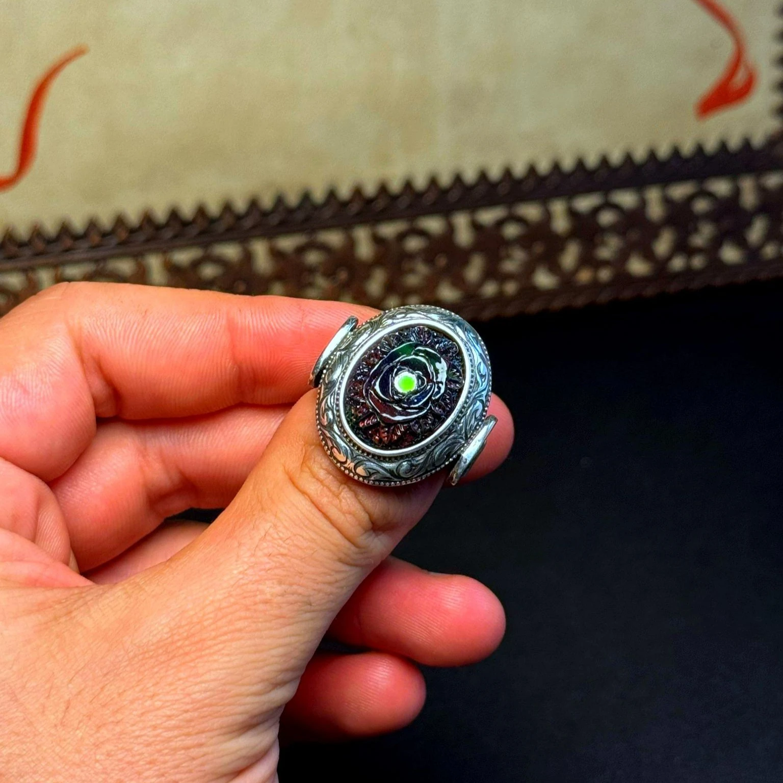 Nakkaş Oyma İşçilikli Opal Taşlı 925 Ayar Gümüş Yüzük