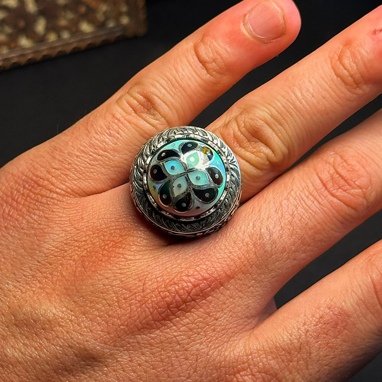 Kakma Sanatı Ve Telkari İşçilikli Beyaz Opal 925 Ayar Gümüş Yüzük