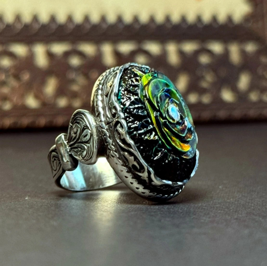 Siyah Opal Oyma Nakkaş İşçiliği 925 Ayar Gümüş Yüzük