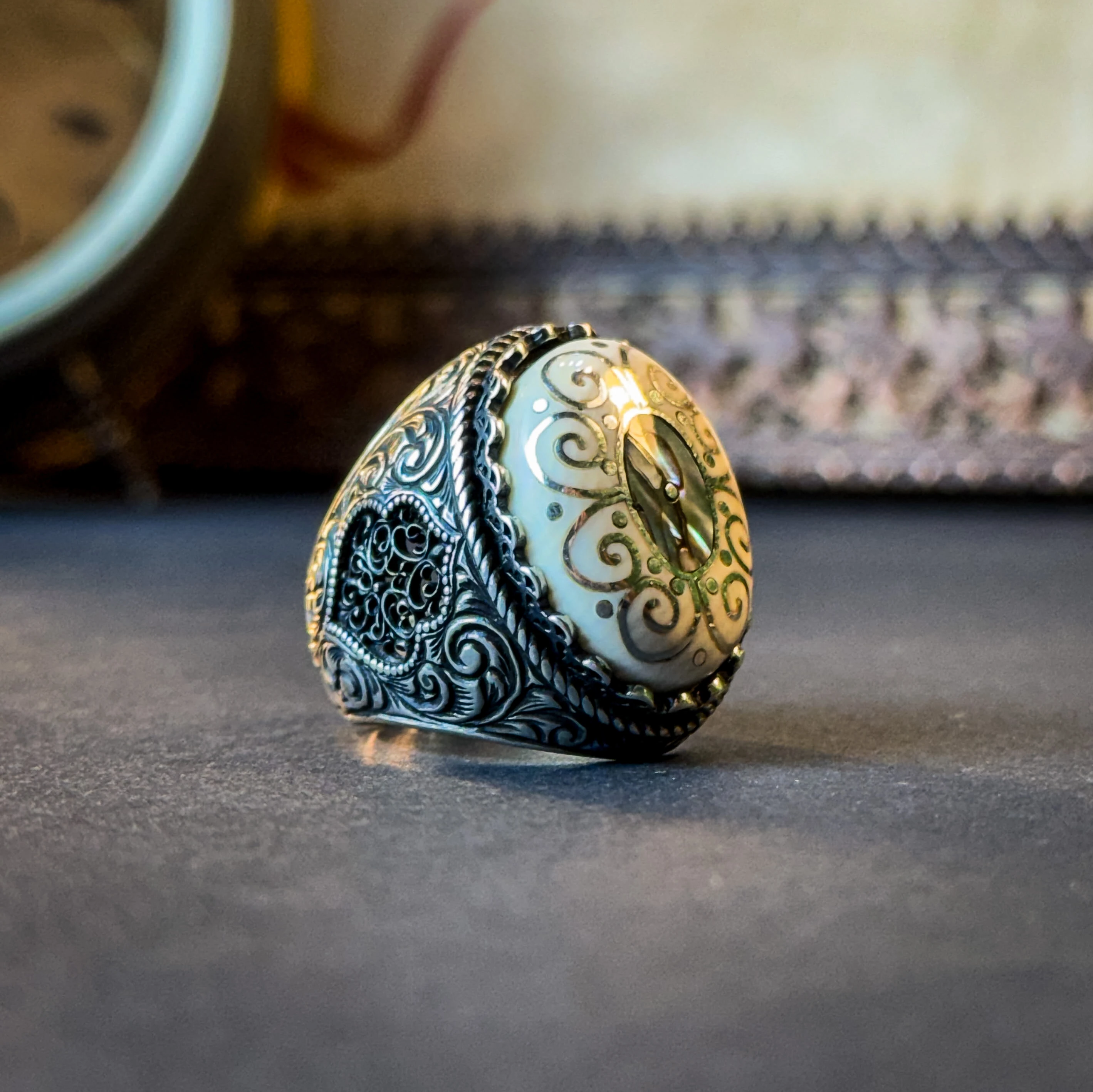 Abalon Sedef Kakma Telkari İşçilikli 925 Ayar Gümüş Yüzük