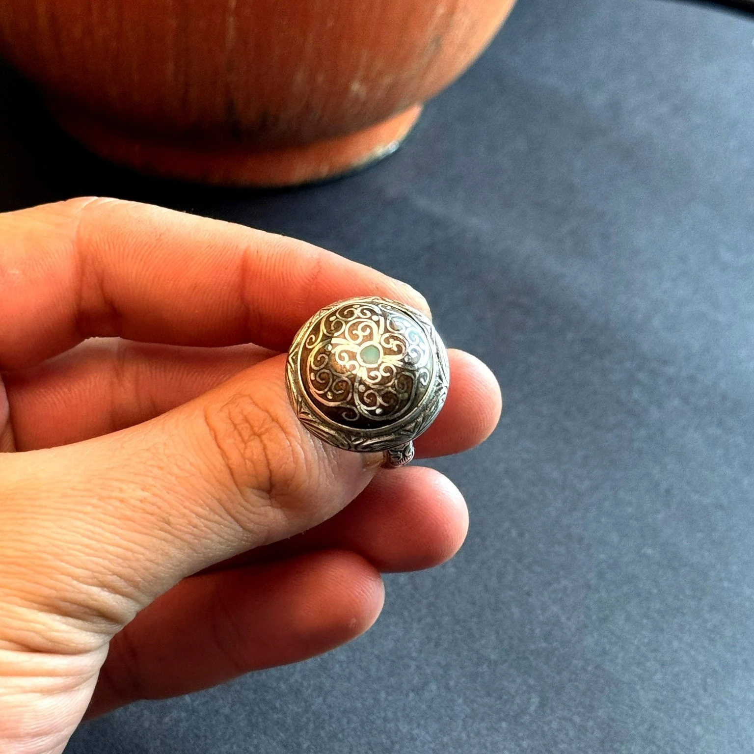 Eski Usul Telkari İşçilikli Opal Kakma Detaylı 925 Ayar Gümüş Yüzük