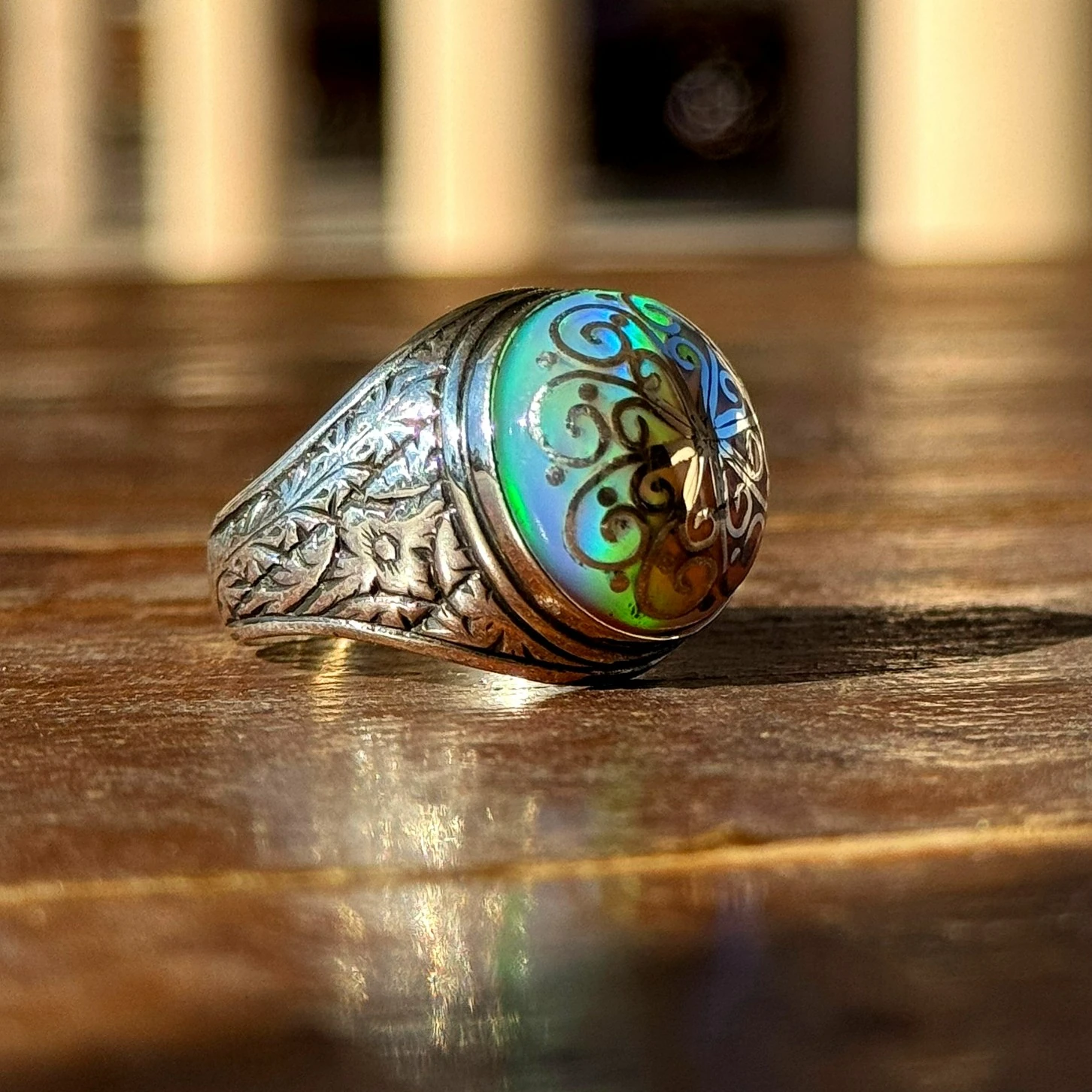 Telkari İşcilikli Beyaz Opal 925 Ayar Gümüş Yüzük