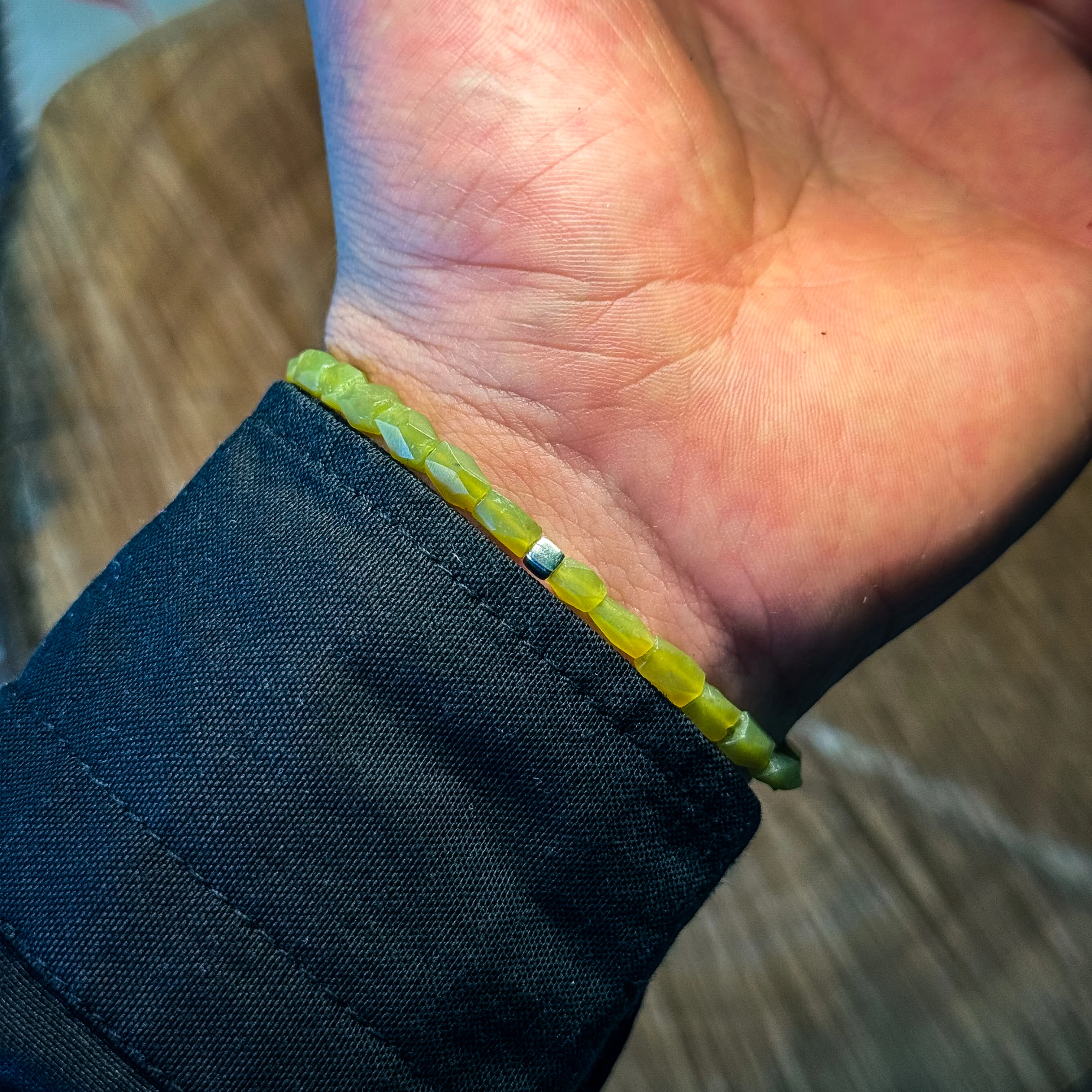 Doğal Yeşim Taşı Bileklik – Boyasız & Cilasız El Yapımı